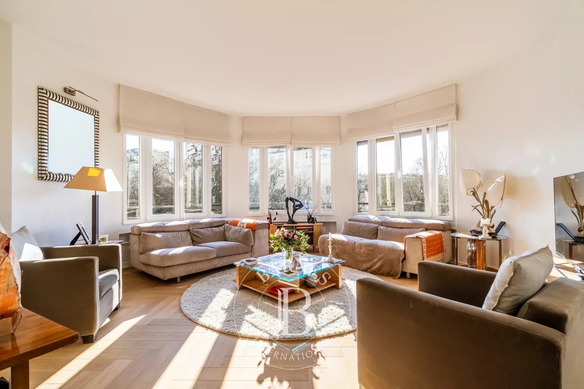 Apartment Paris 75016  -  ref 85735615 (picture 1)