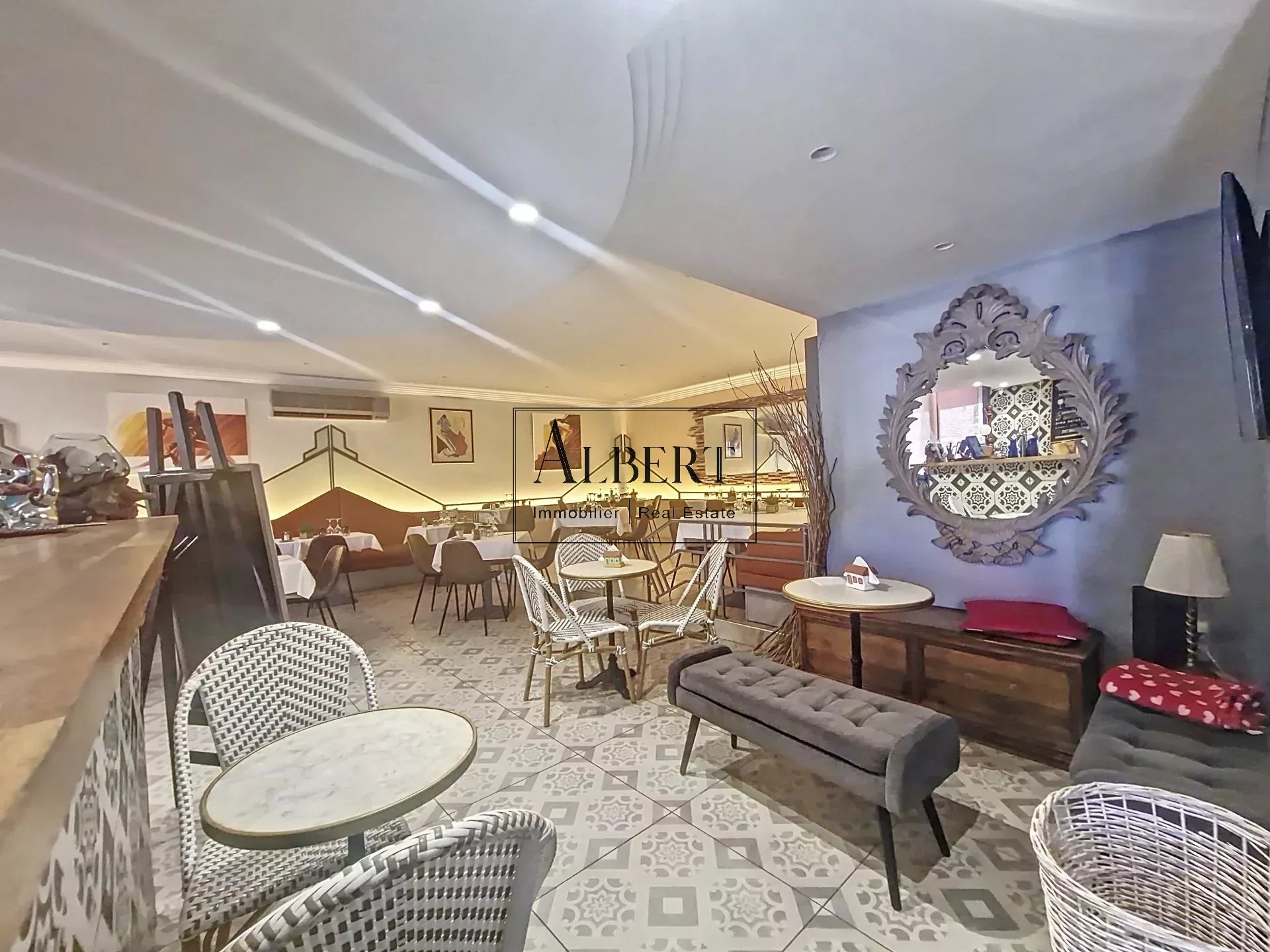 CANNES PLACE DE L'ETANG - BUSINESS FUND