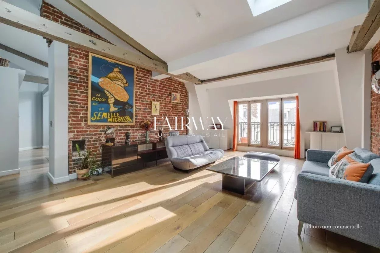 Loft Haussmannien Haut de Gamme 3 Chambres 163m² Paris 8ème Dernier Étage Volumes Cathédrale