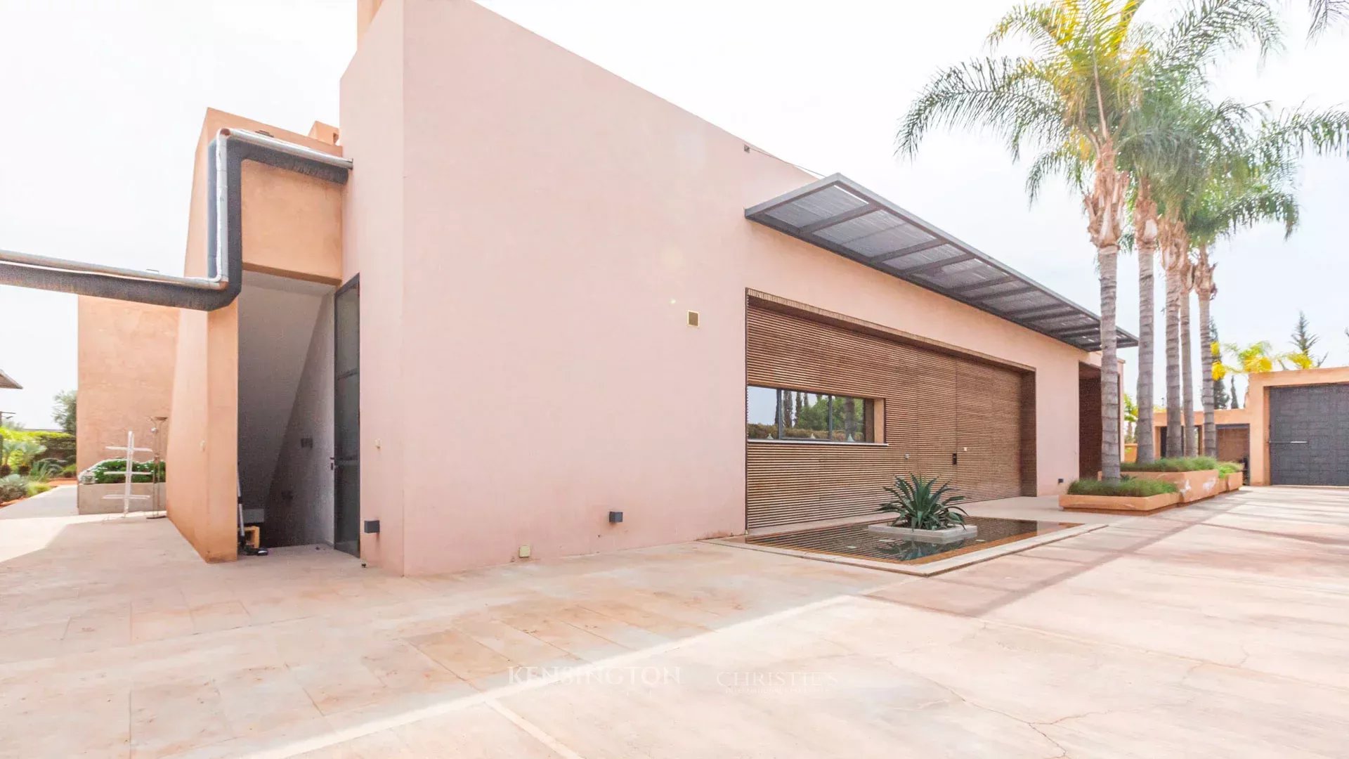 6 Bedroom Villa/Townhouse's Image 69