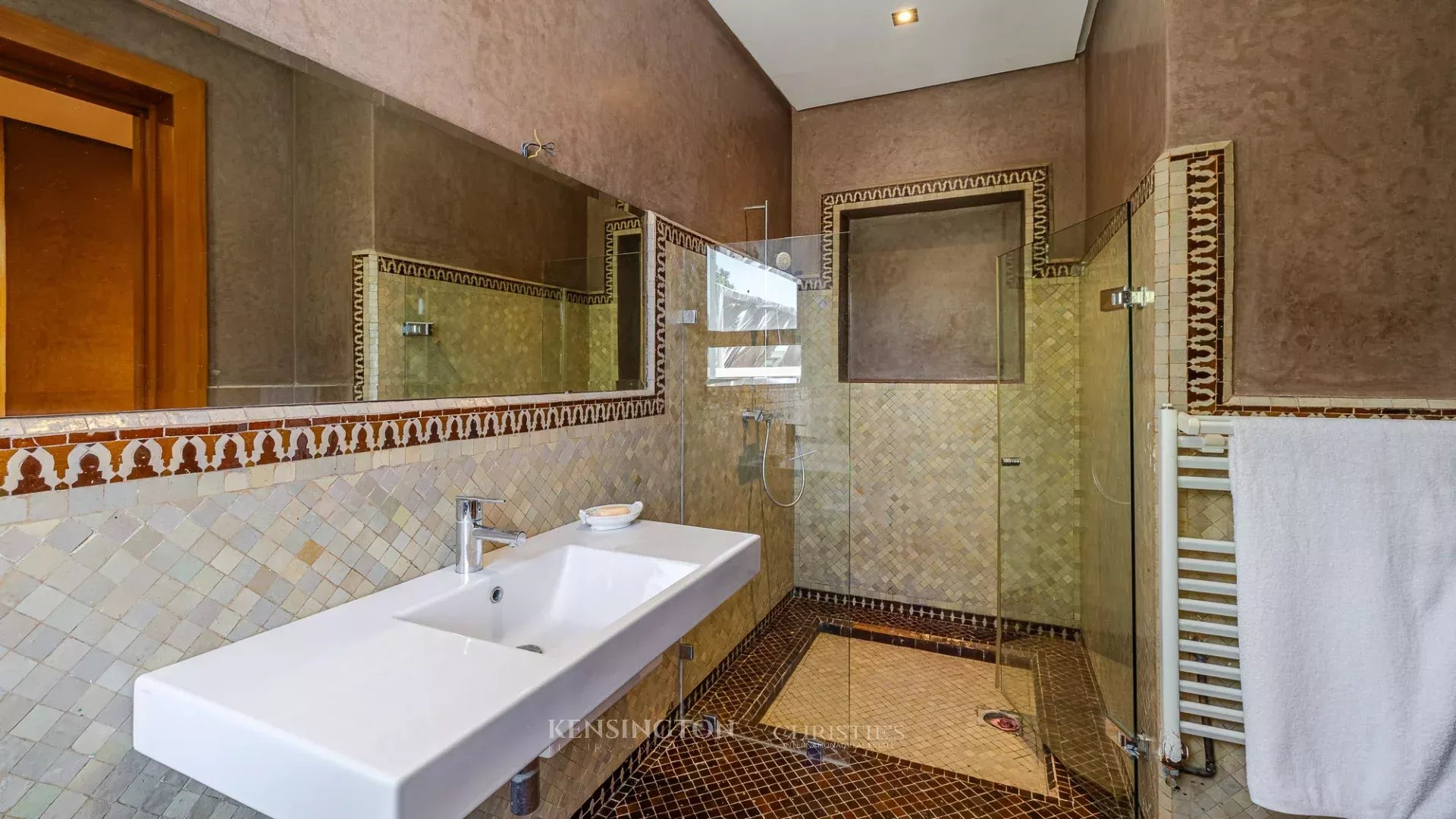 5 Bedroom Villa/Townhouse's Image 17
