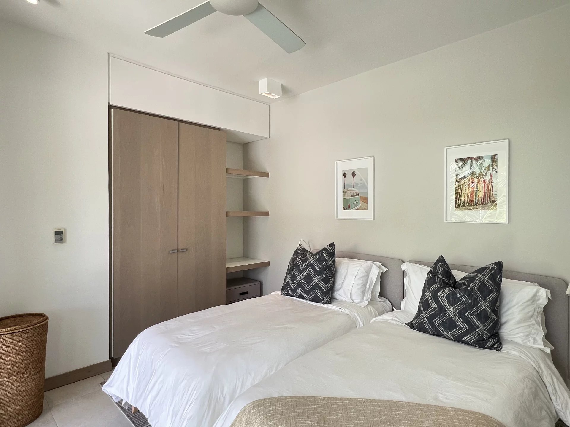 MONT CHOISY GOLF ESTATE- Beautiful upmarket apartment - 3 bedrooms - picture 36 title=