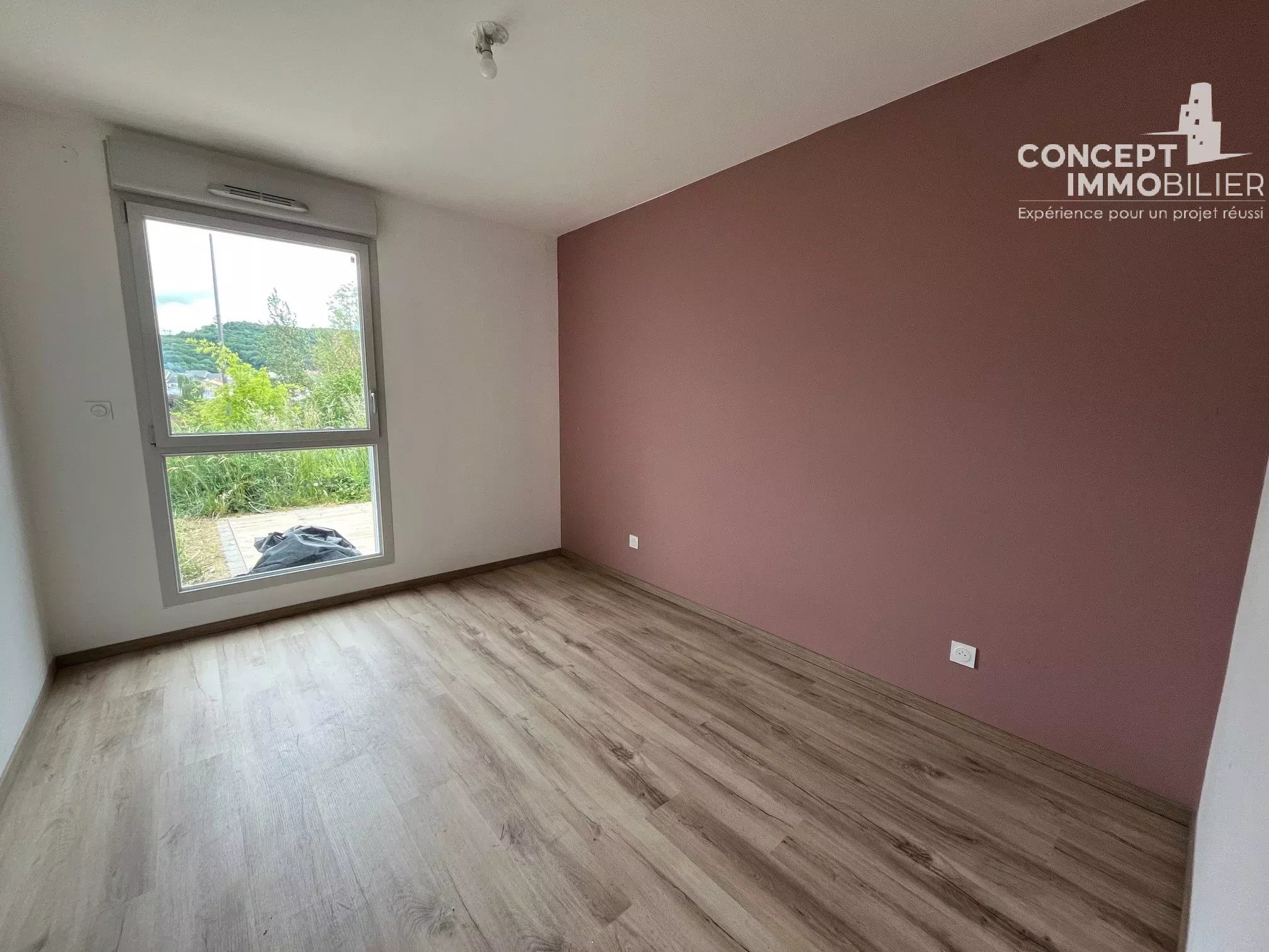 Appartement Fameck 3 pièce(s) 64 m2 avec terrasse et place de parking