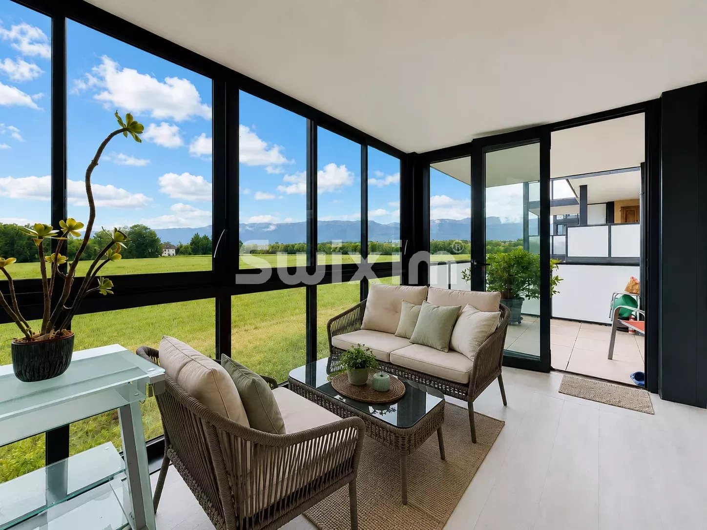 Appartement T4 de 100m2 avec terrasse et vue dégagée!