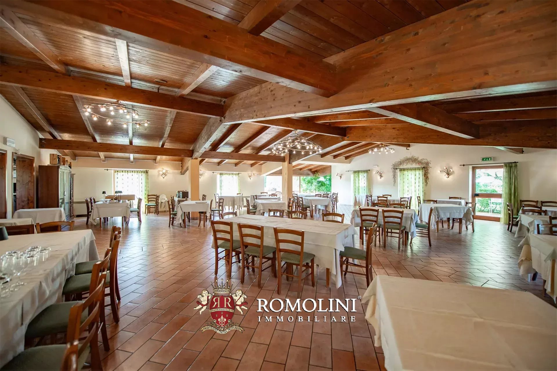 6 Bedroom Villa/Townhouse's Image 24