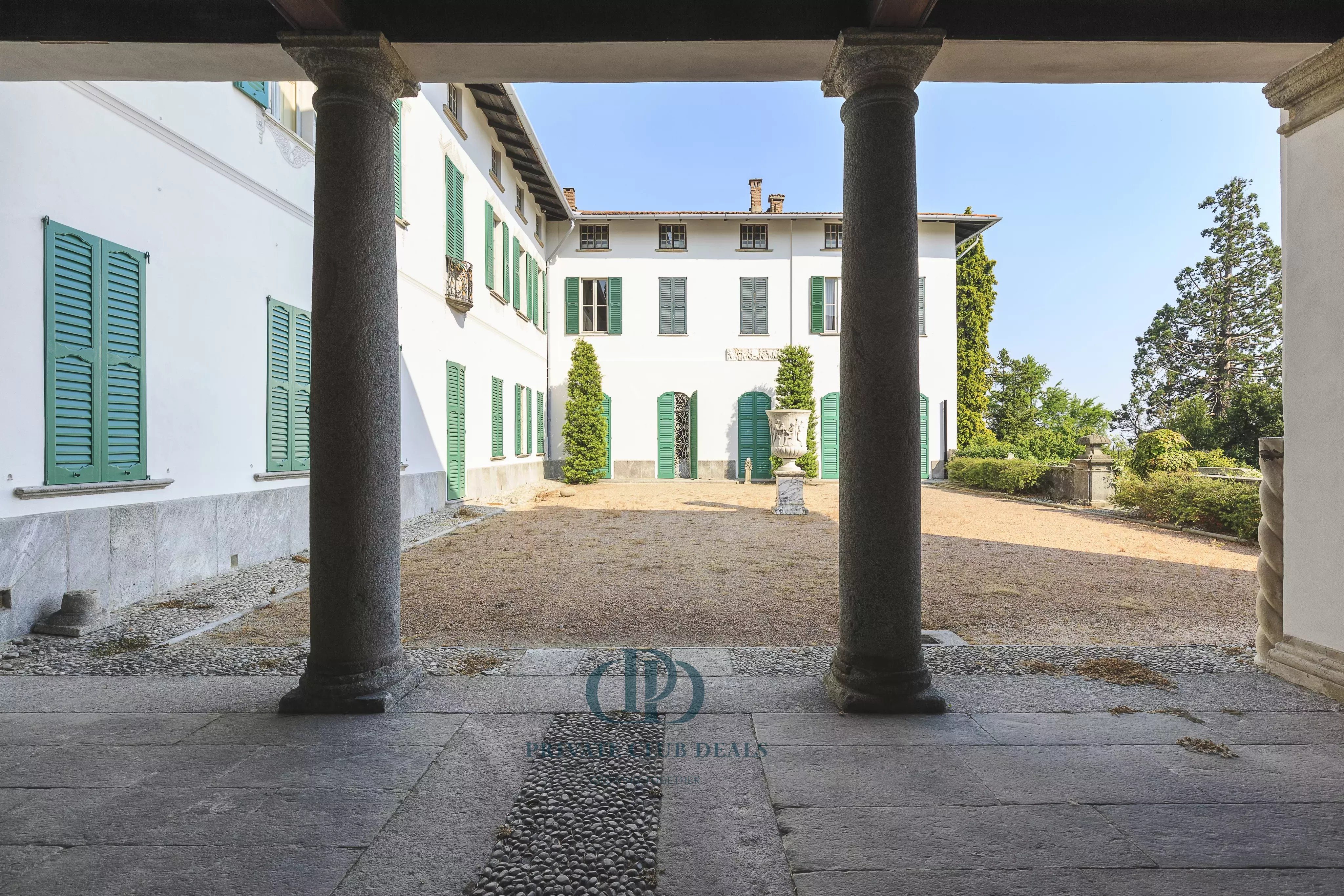 Villa Como - picture 13