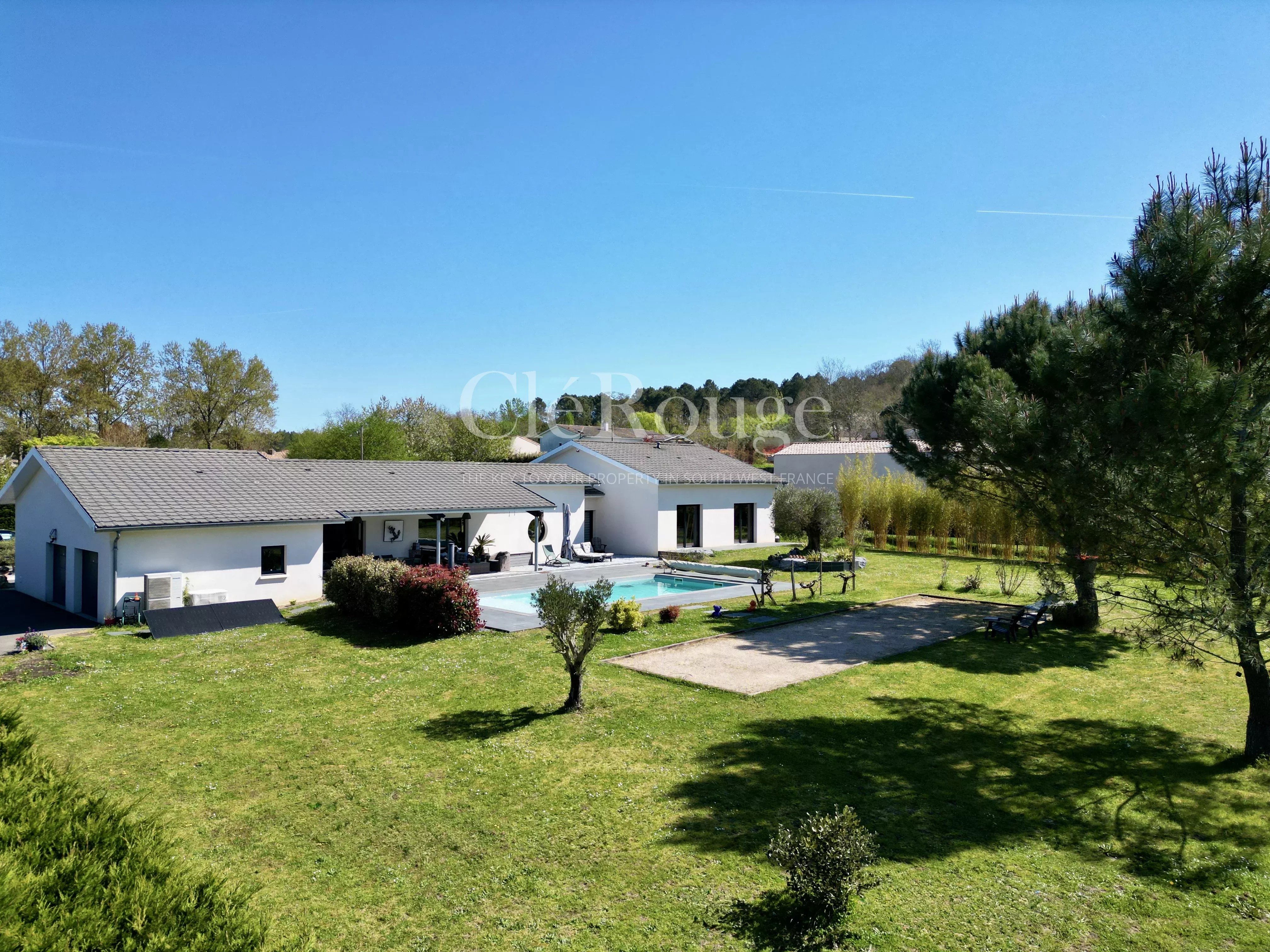 House in Casteljaloux - view 1
