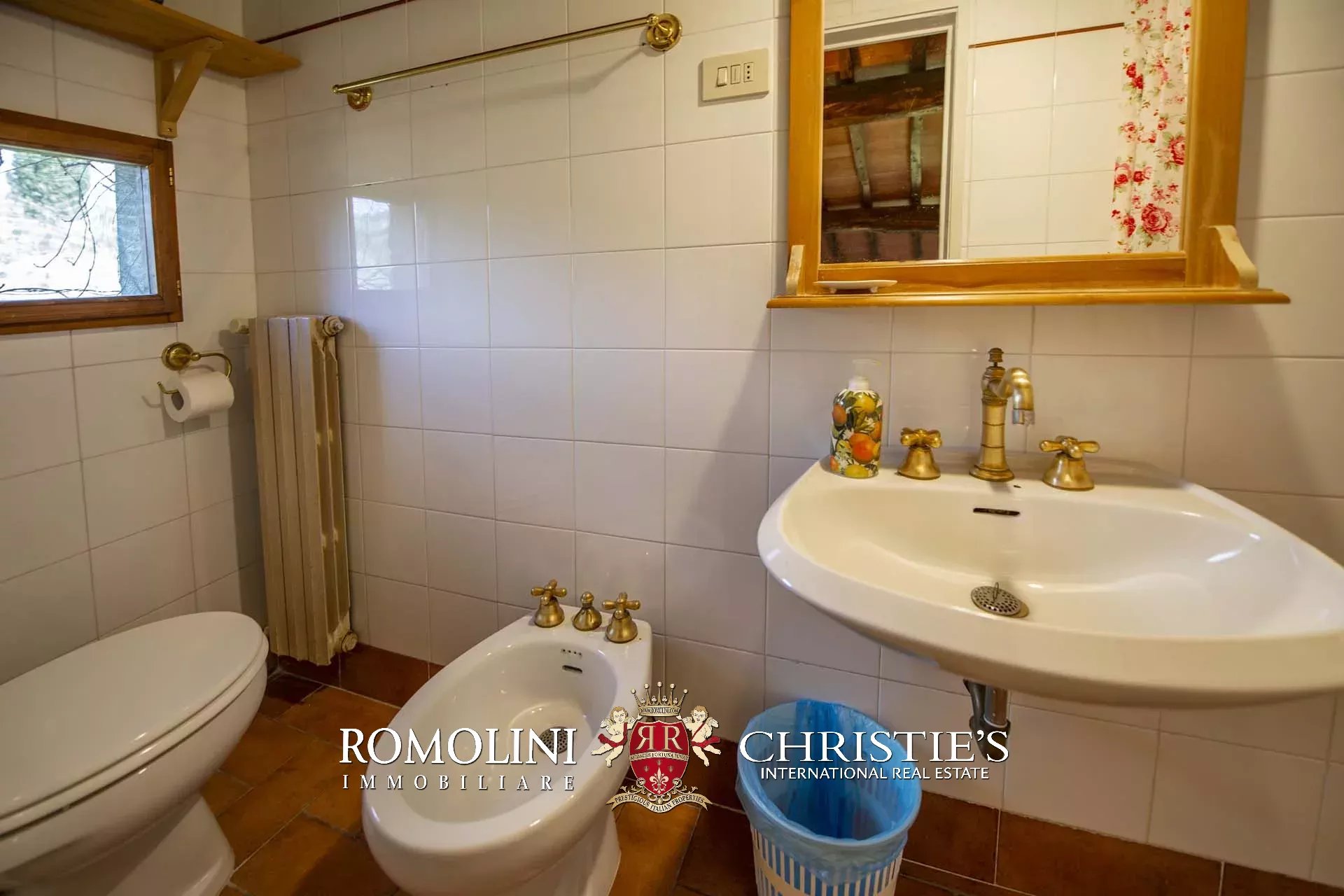 11 Bedroom Villa/Townhouse's Image 43
