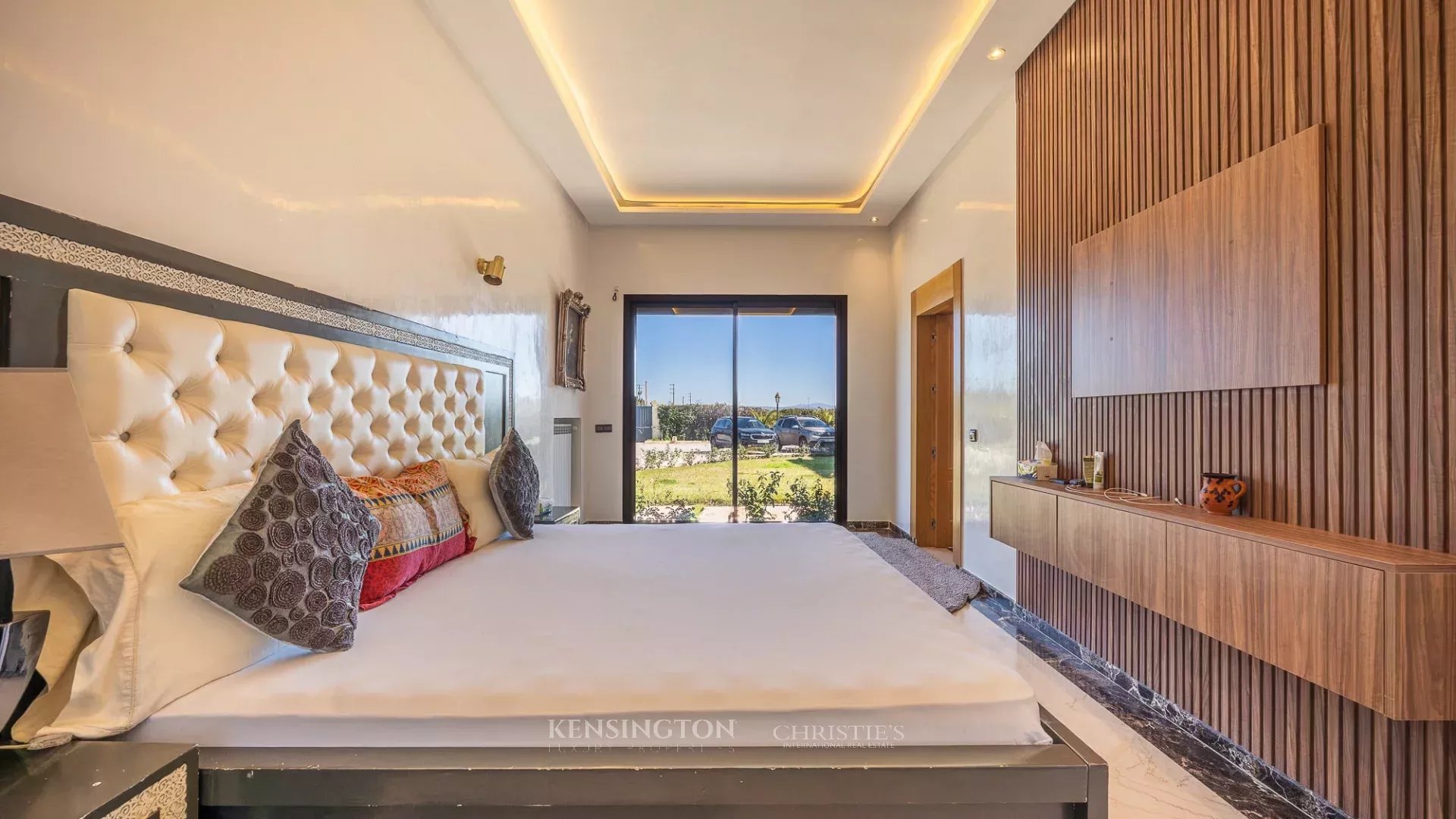 7 Bedroom Villa/Townhouse's Image 21