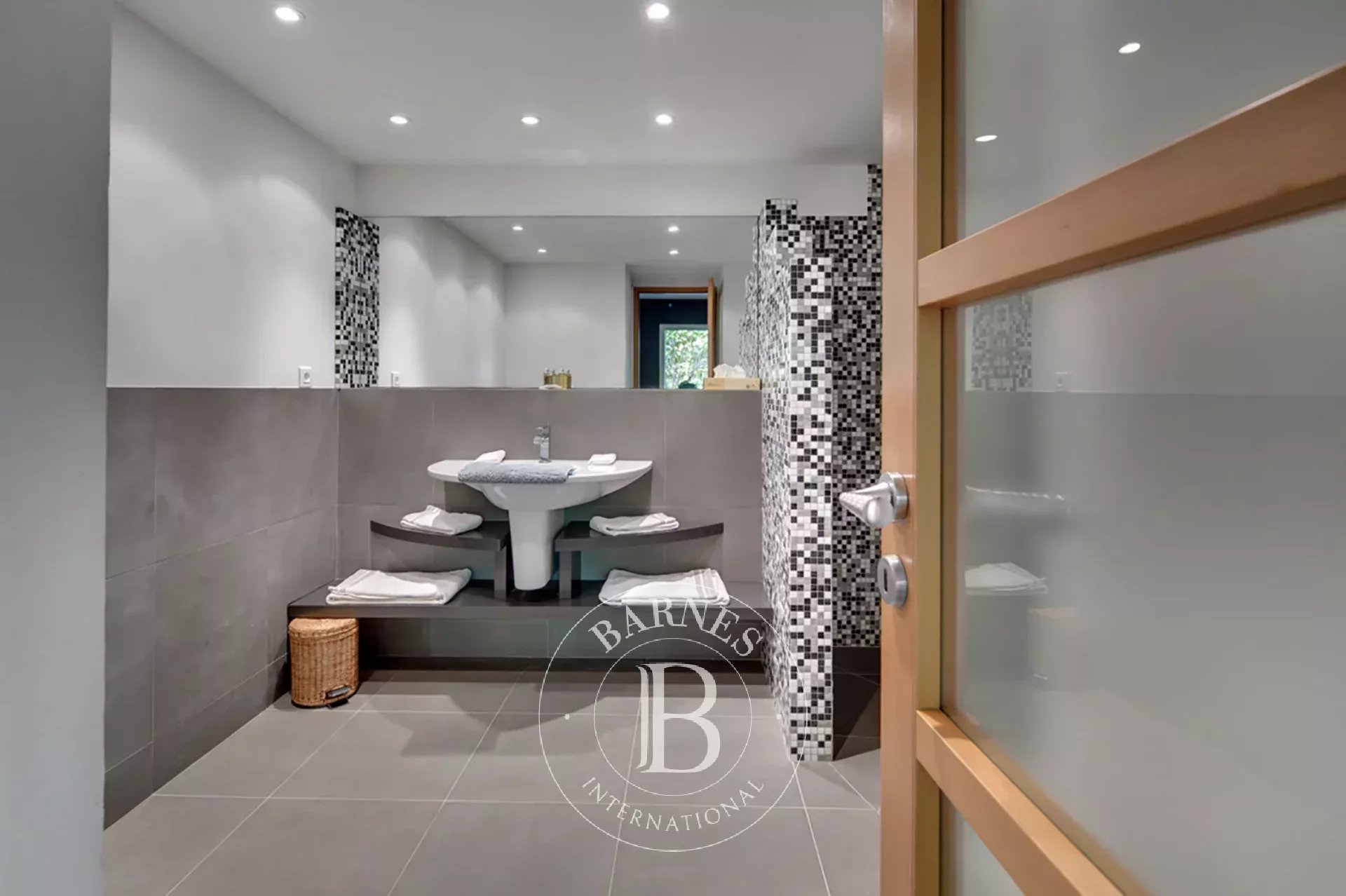 Petit Cul-de-Sac  - Villa 7 Chambres - picture 15