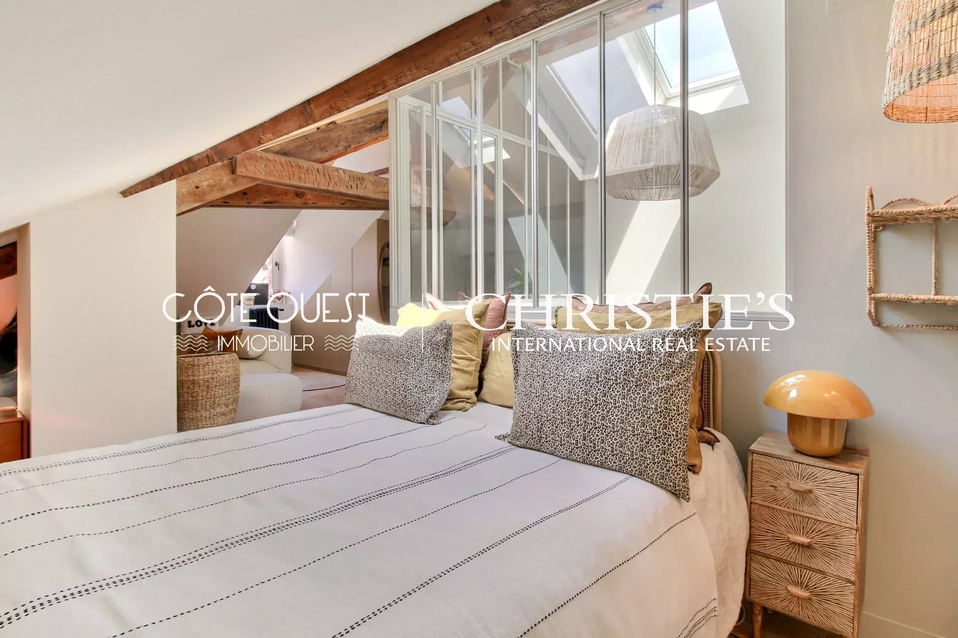 6 Bedroom Villa/Townhouse's Image 10