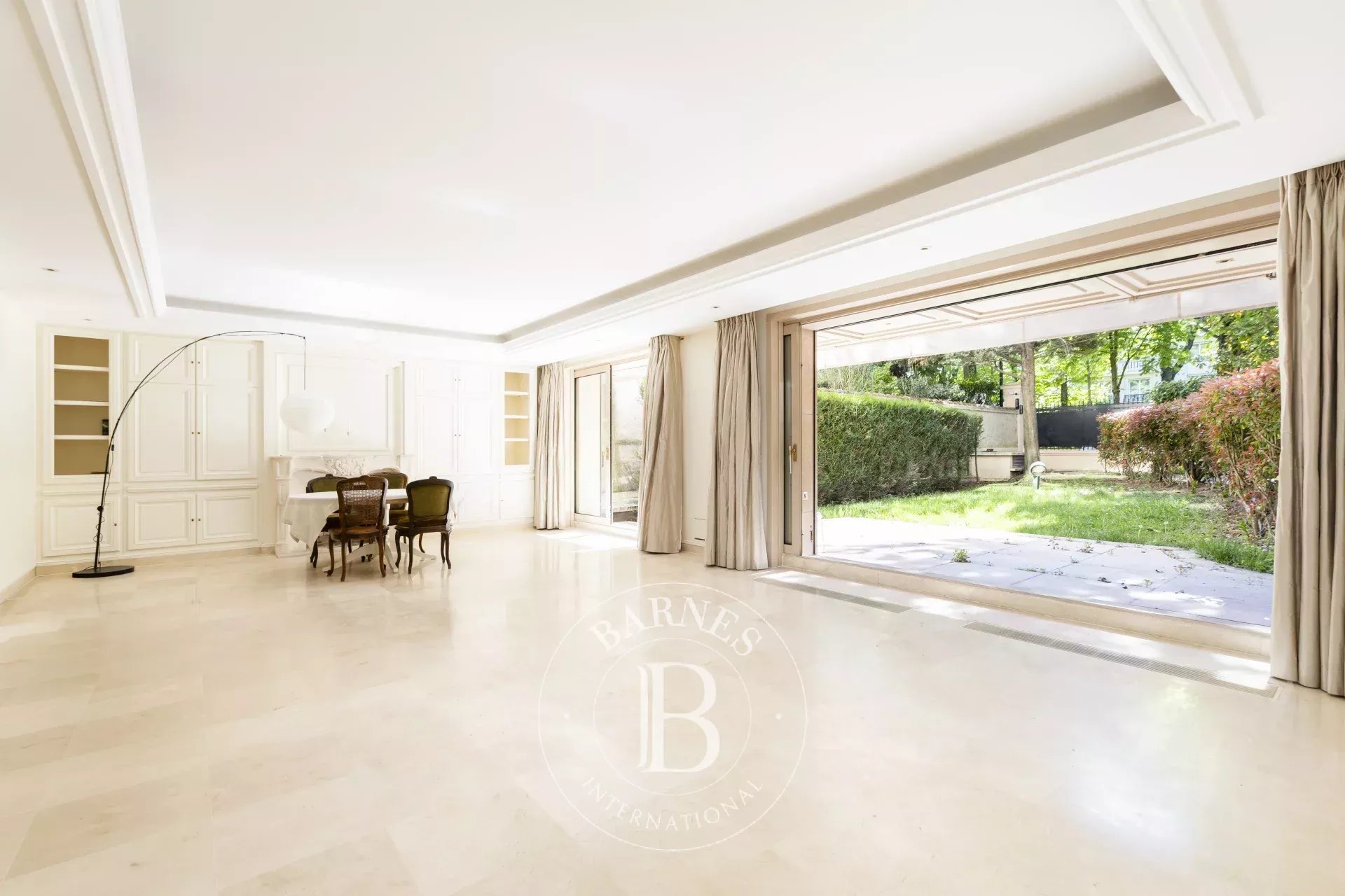 Apartment Neuilly-sur-Seine  -  ref 86895853 (picture 2)