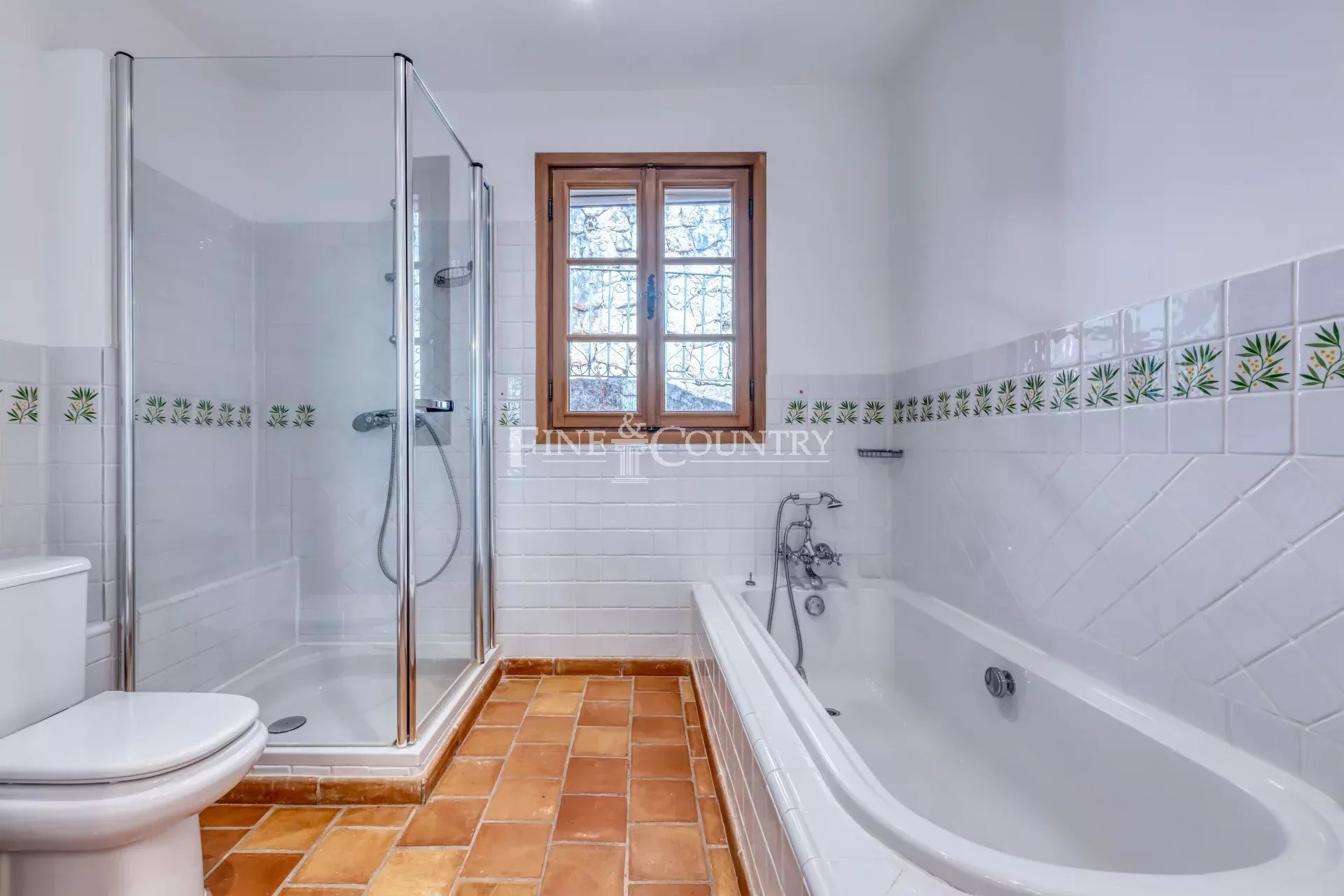 Photo of For sale property in Grasse with sea view
