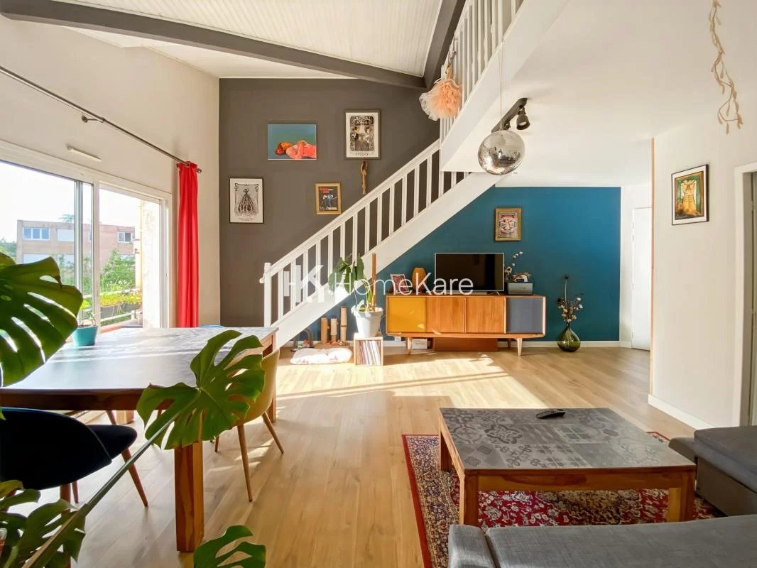 CHARMANT APPARTEMENT T4 DUPLEX