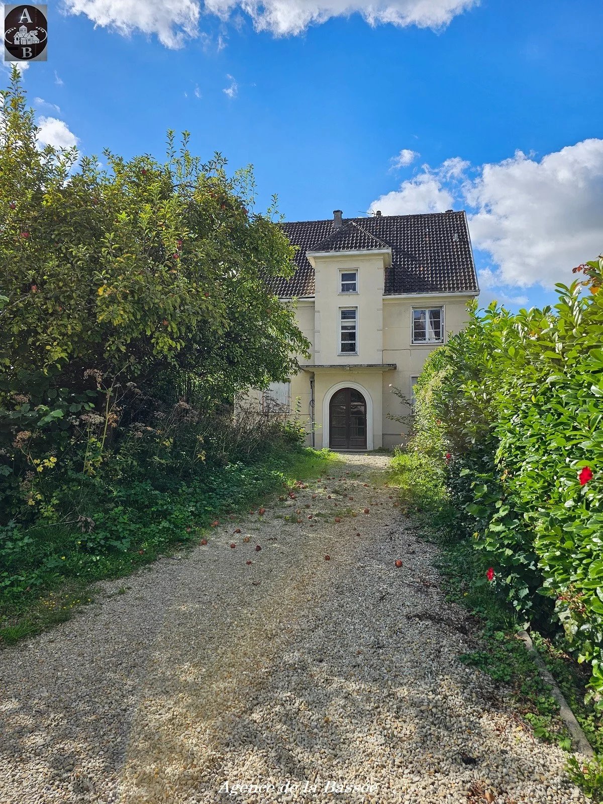 Dans PROVINS