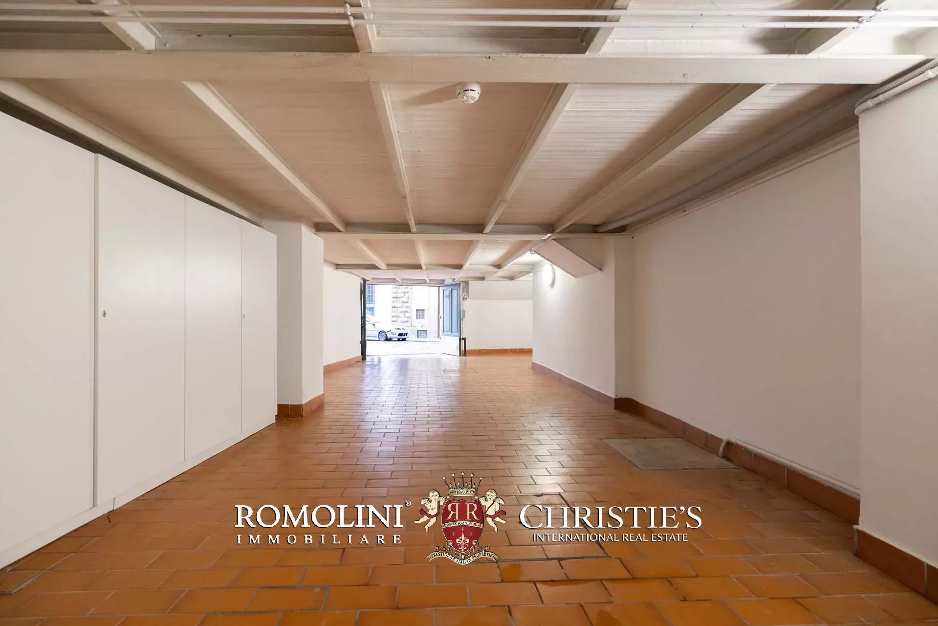 16 Bedroom Villa/Townhouse's Image 190