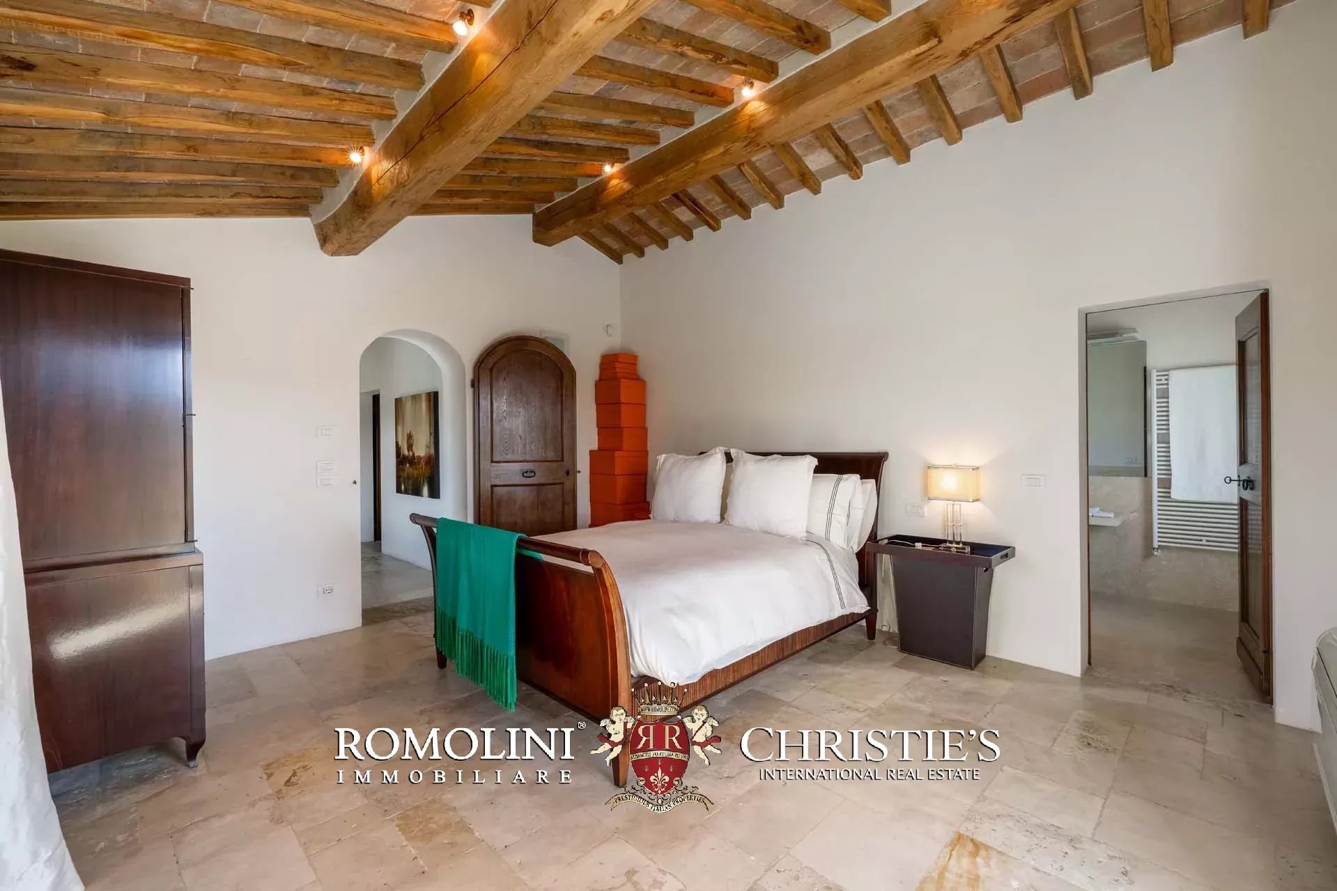 7 Bedroom Villa/Townhouse's Image 58