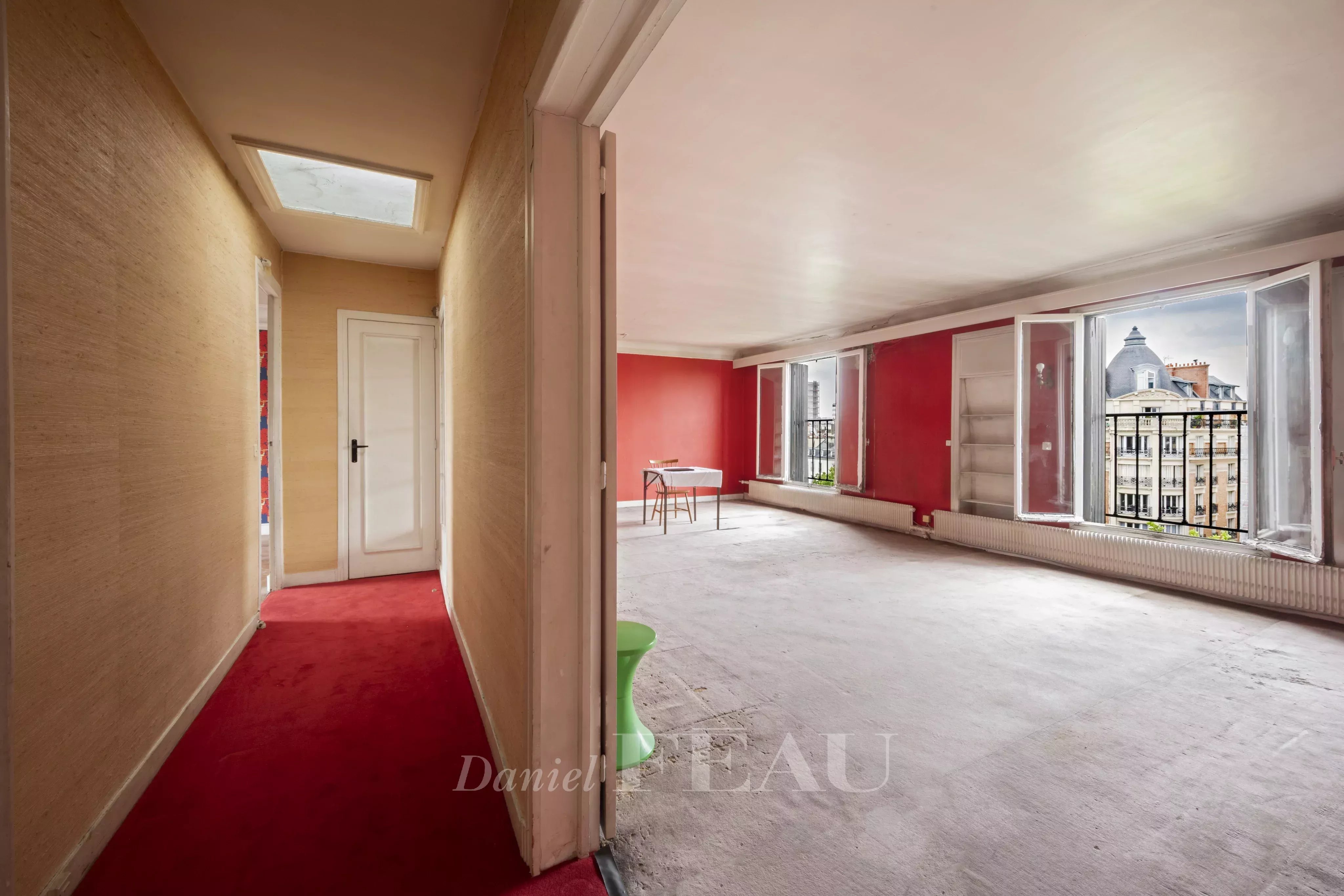 Sale Apartment Paris 11th