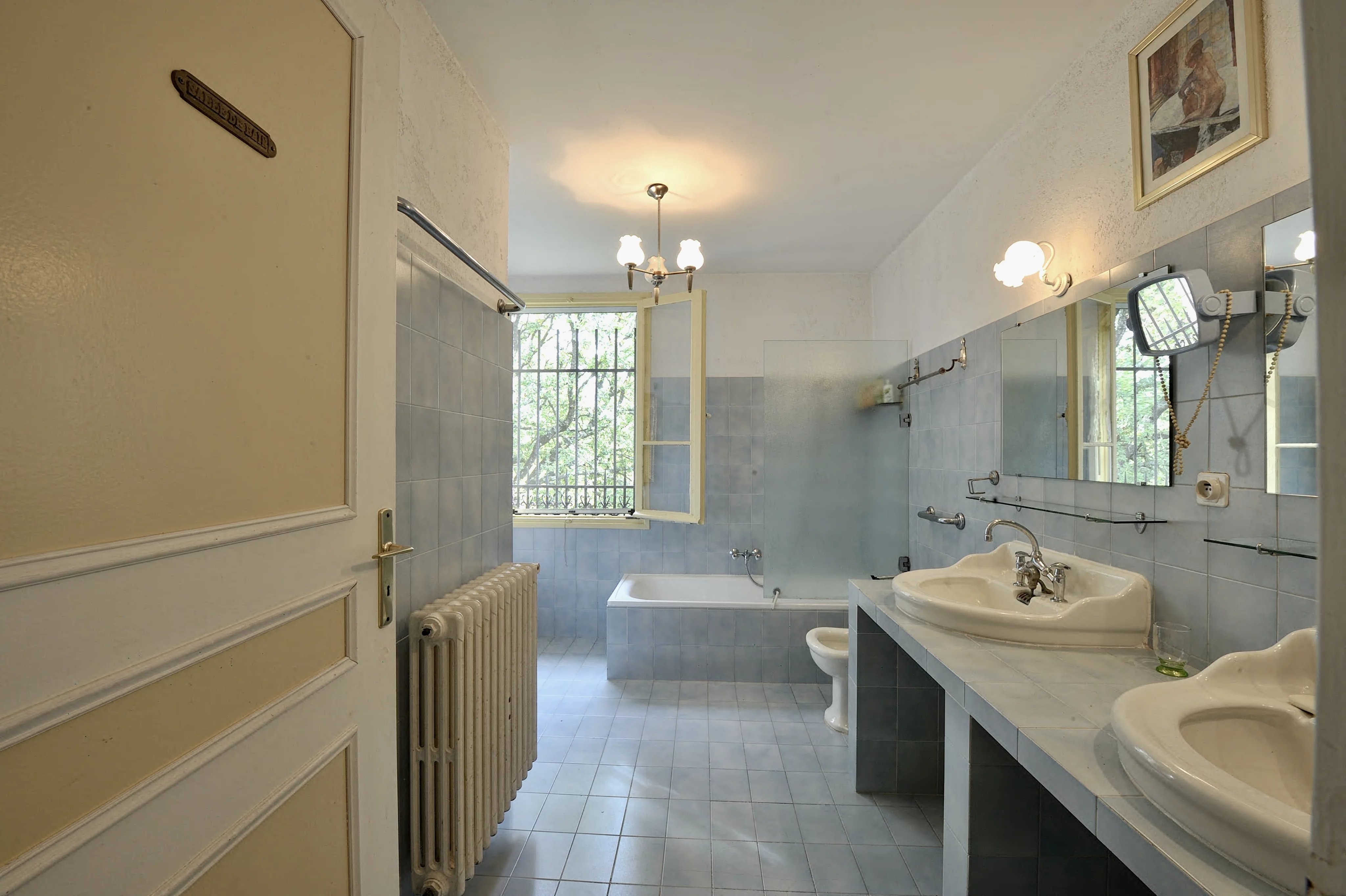 Prestigious Estate in the Heart of Provence - 27 Hectares