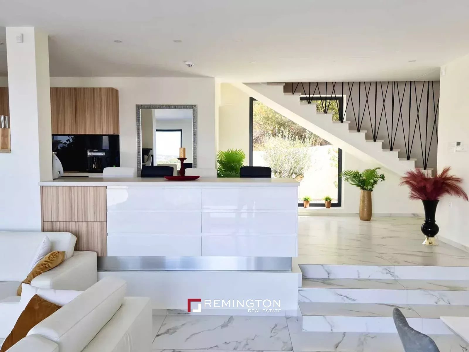 4 Bedroom Villa/Townhouse's Image 14