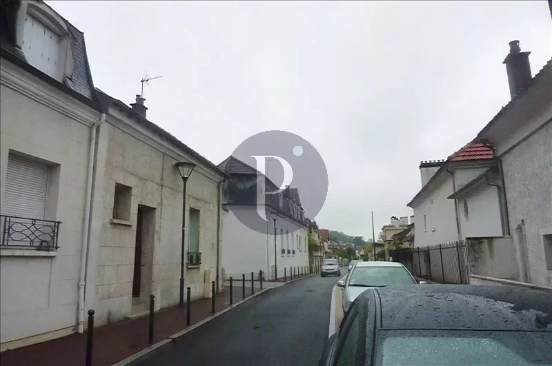location-appartement-1-piece-le-plessis-robinson-83876432