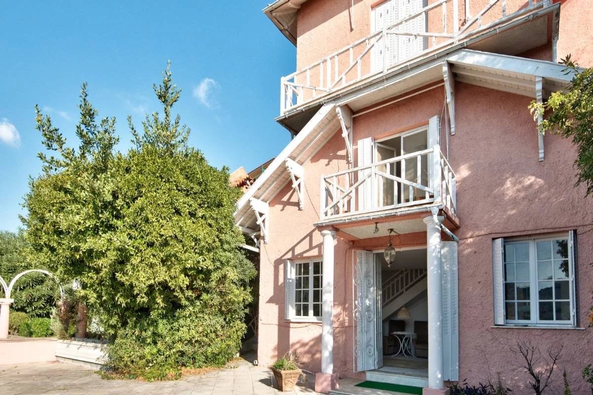 Rare opportunity on Saint Jean Cap Ferrat France