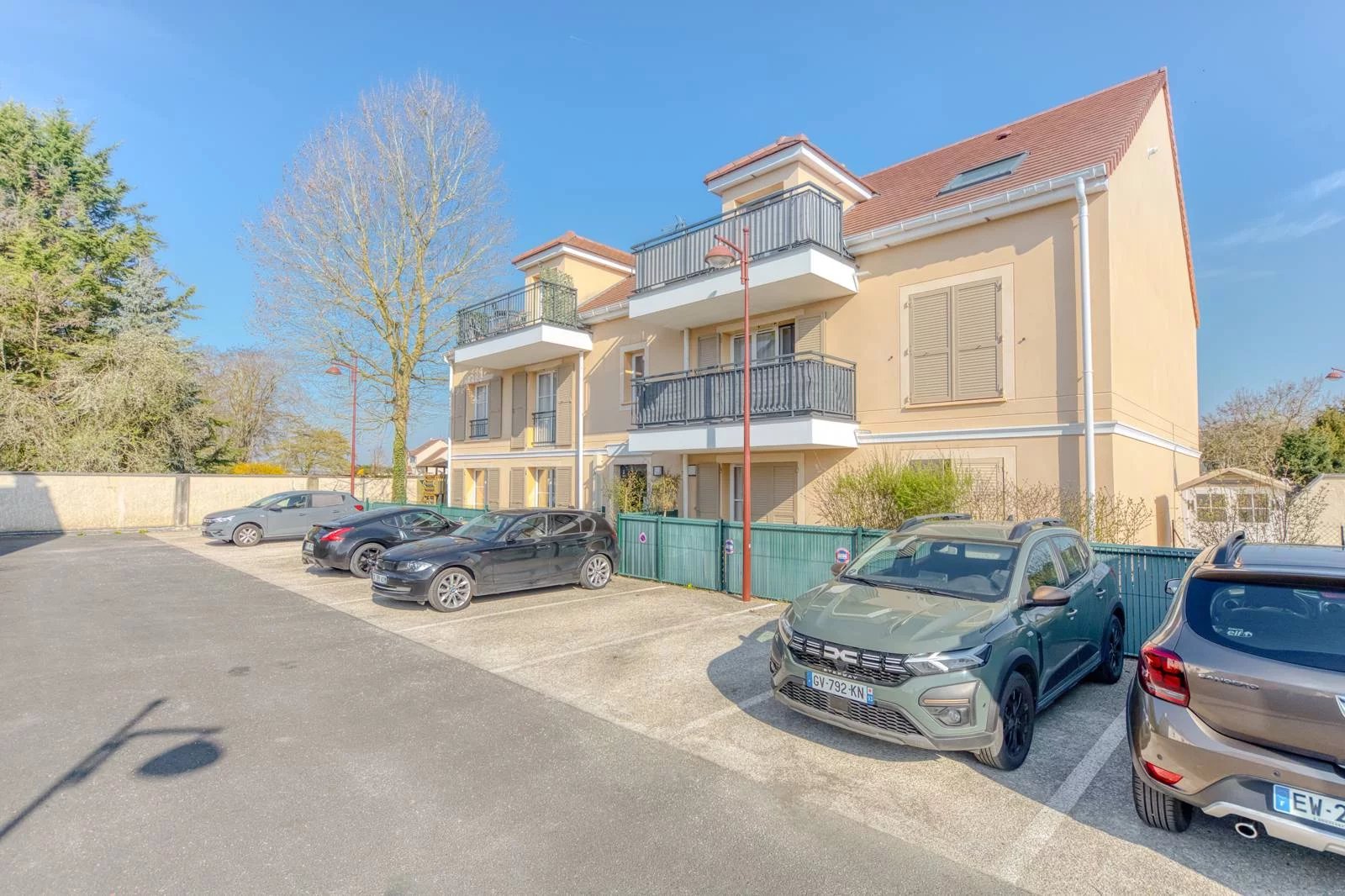 Sale Apartment Chevry-Cossigny