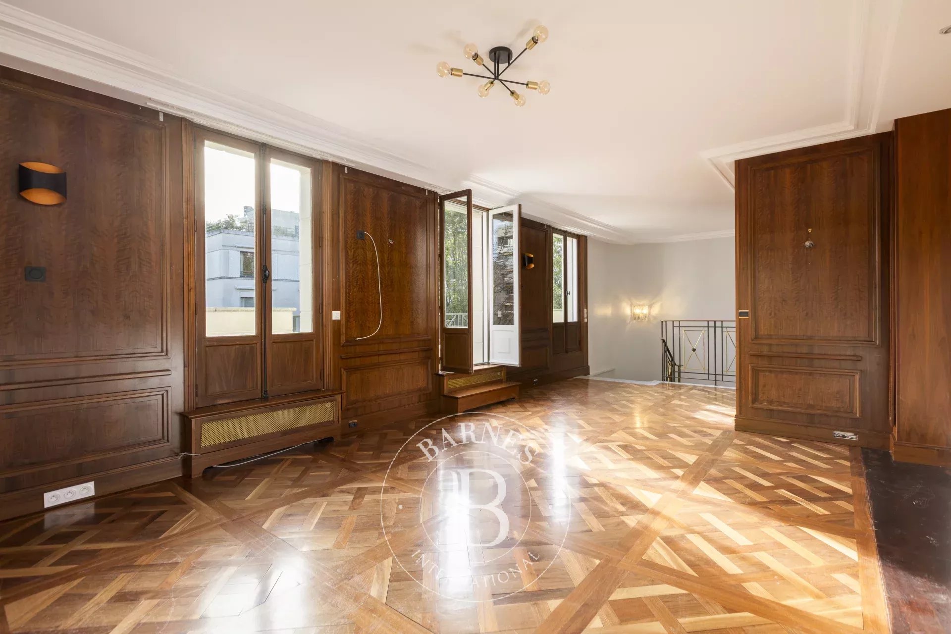 Konak Neuilly-sur-Seine - picture 24