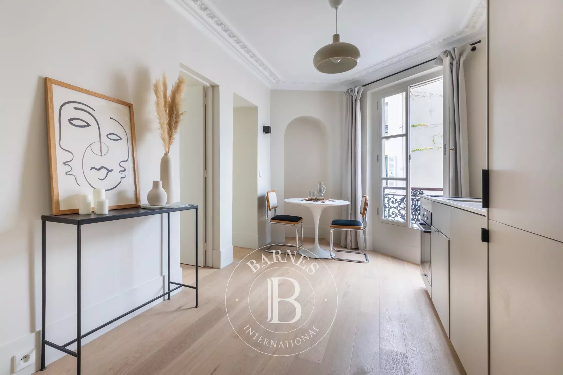 Daire Paris 3ème - picture 7