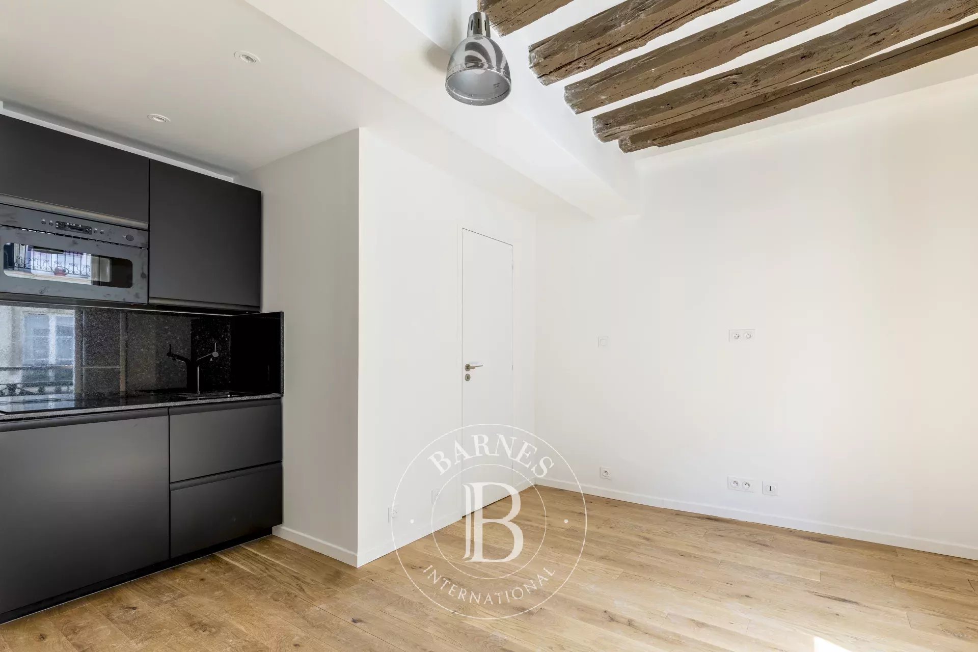 Daire Paris 3ème - picture 5