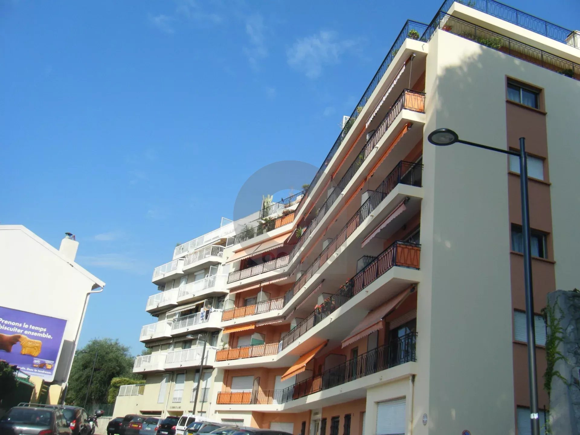2 PIECES AVEC BALCON, cave