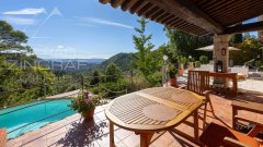 Charming Single-Storey Villa with Sea and Hill Views — photo 3 of 7
