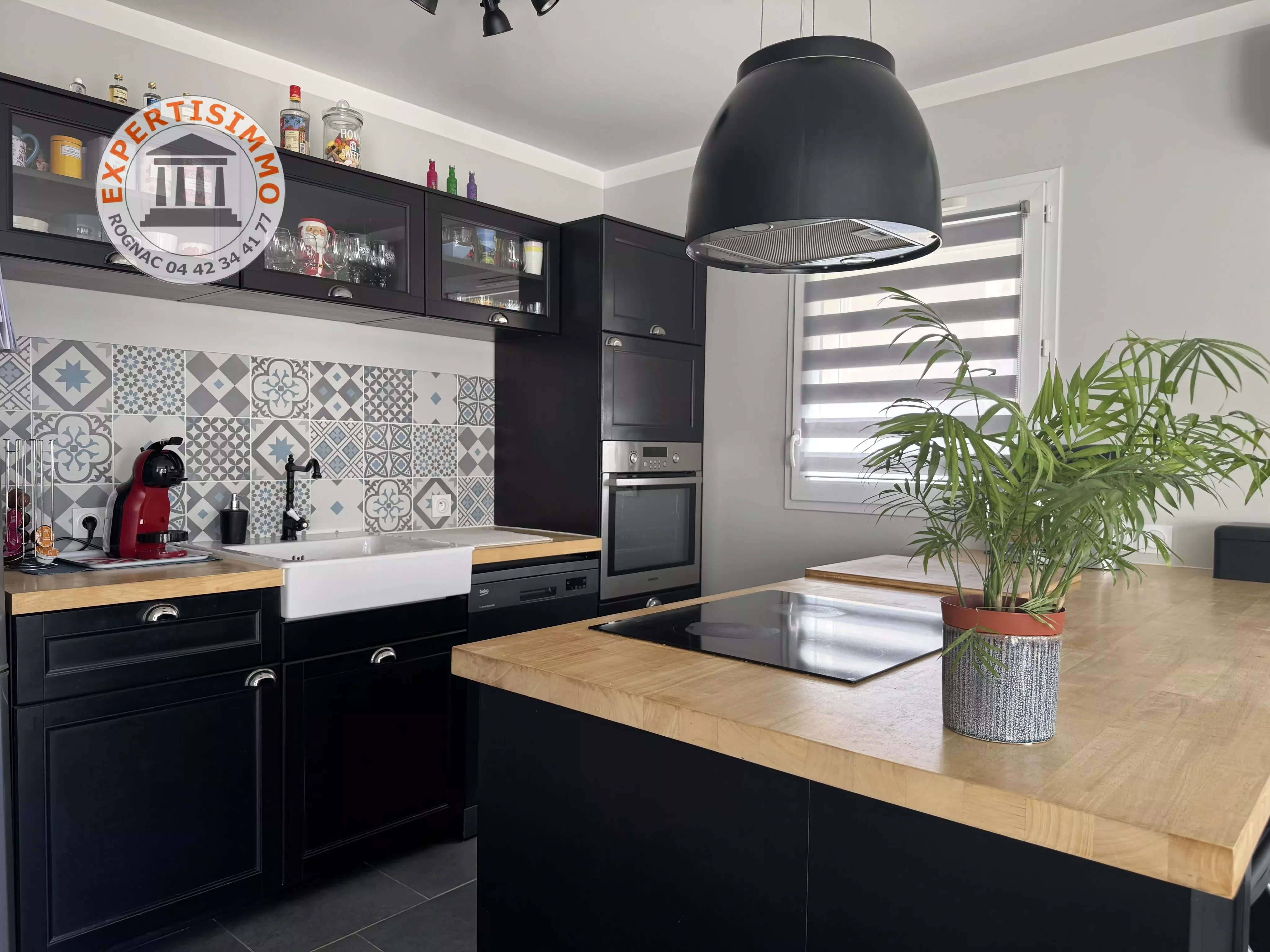 LA FARE LES OLIVIERS - Villa T4 avec jardin - Résidence sécurisée