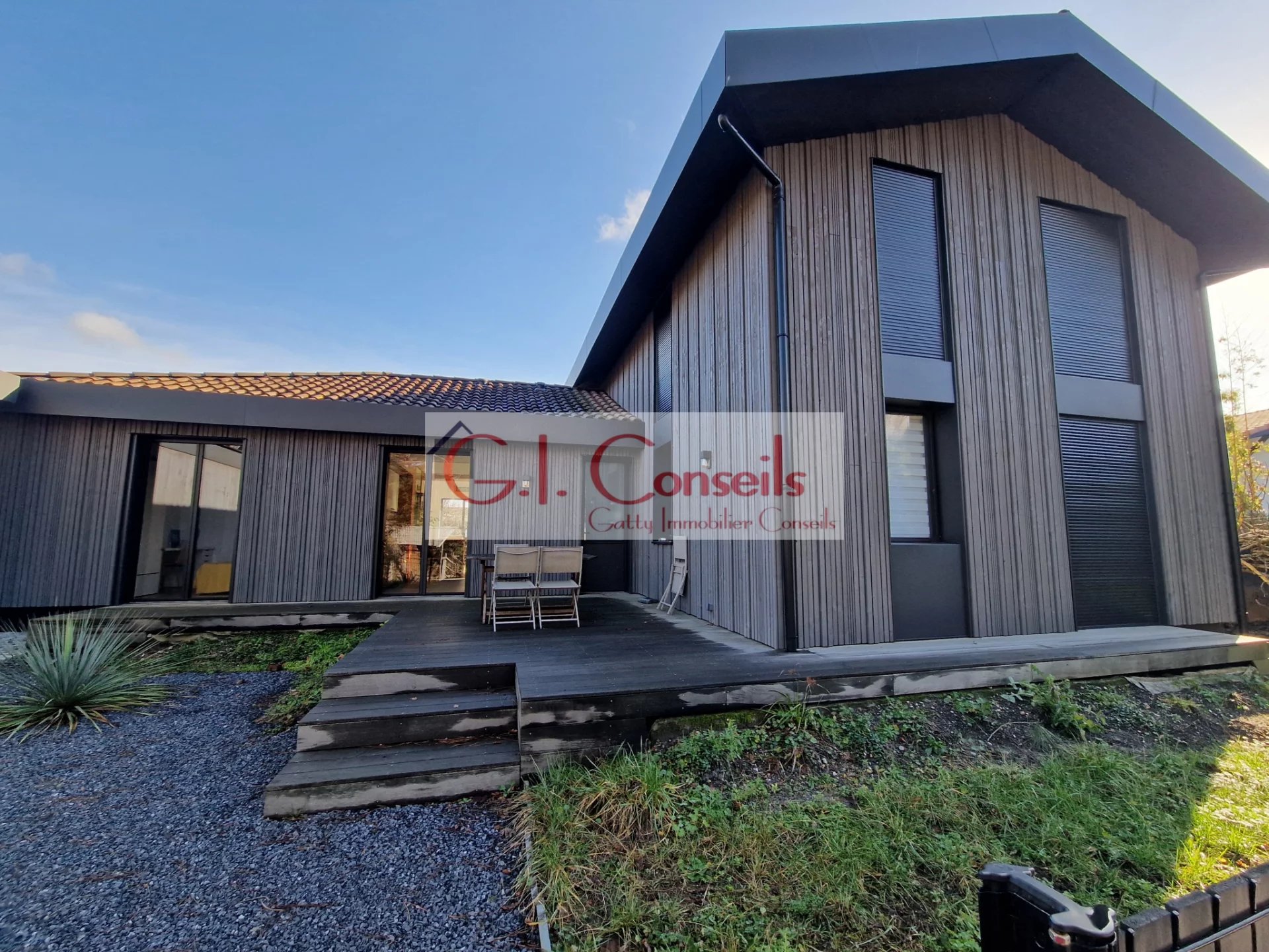 TAUSSAT MAISON d'architecte exceptionnelle côté Bassin