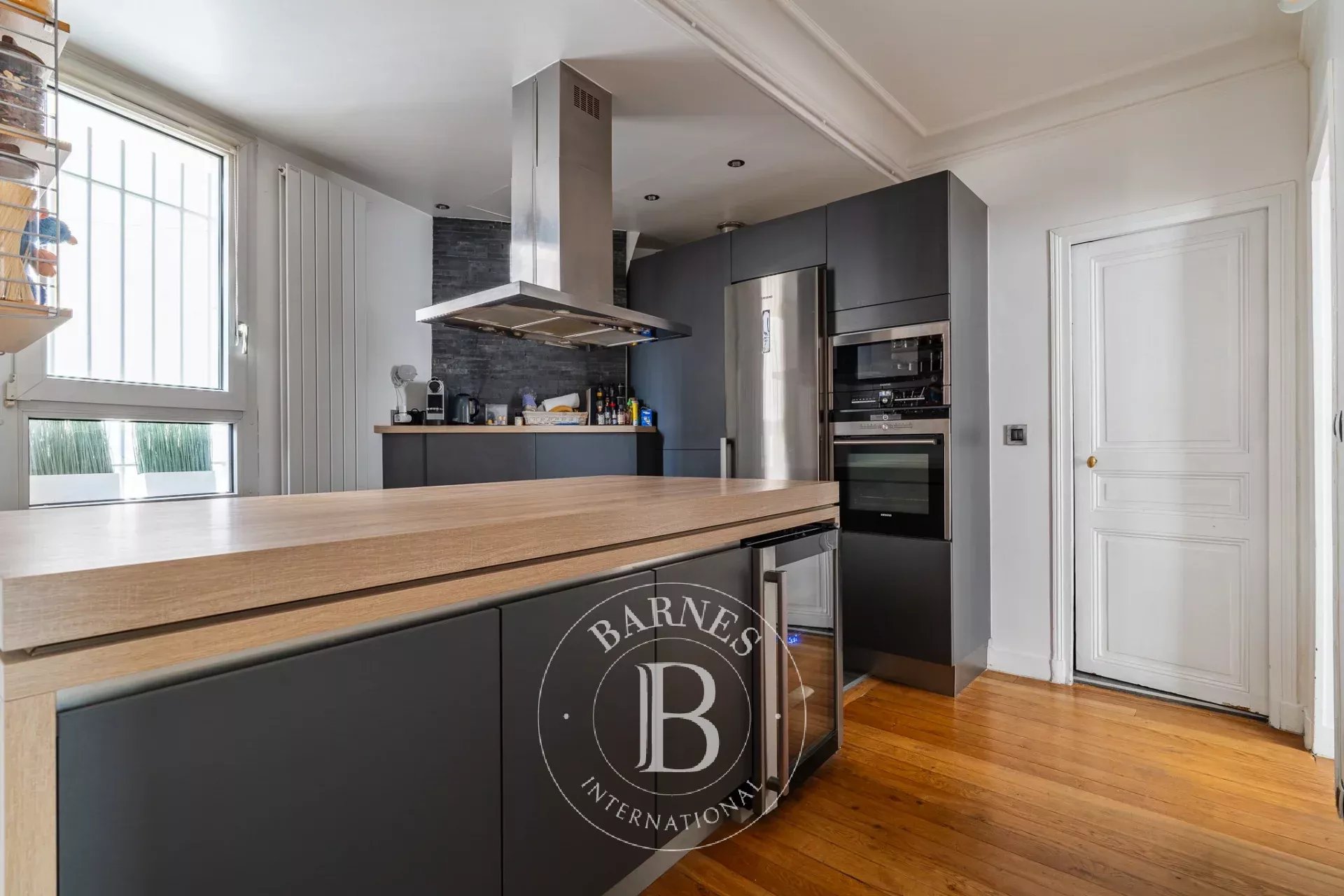 Daire Levallois-Perret - picture 7