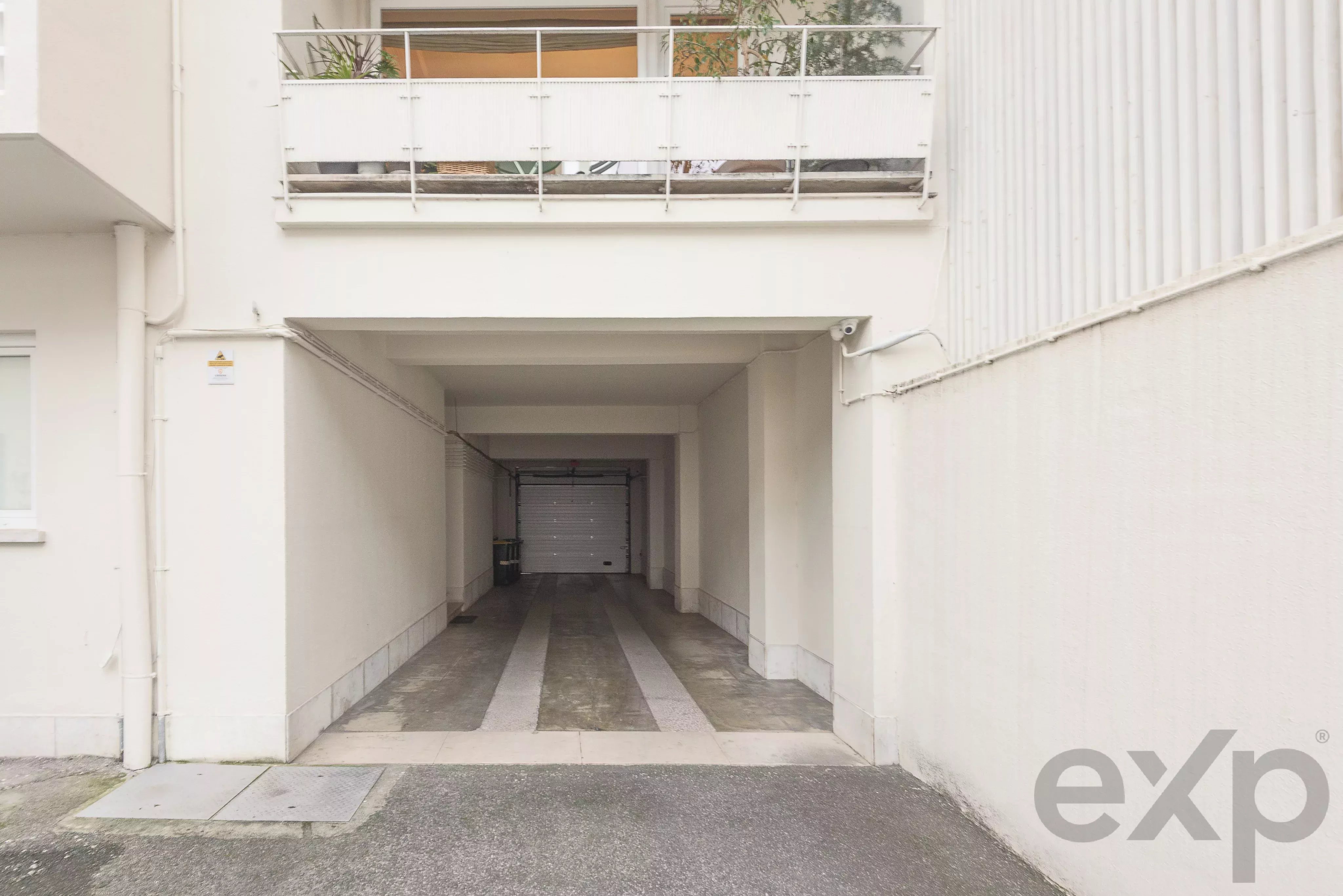 Total renovation 6 rooms, penthouse, available June 2026 86686469 image 36