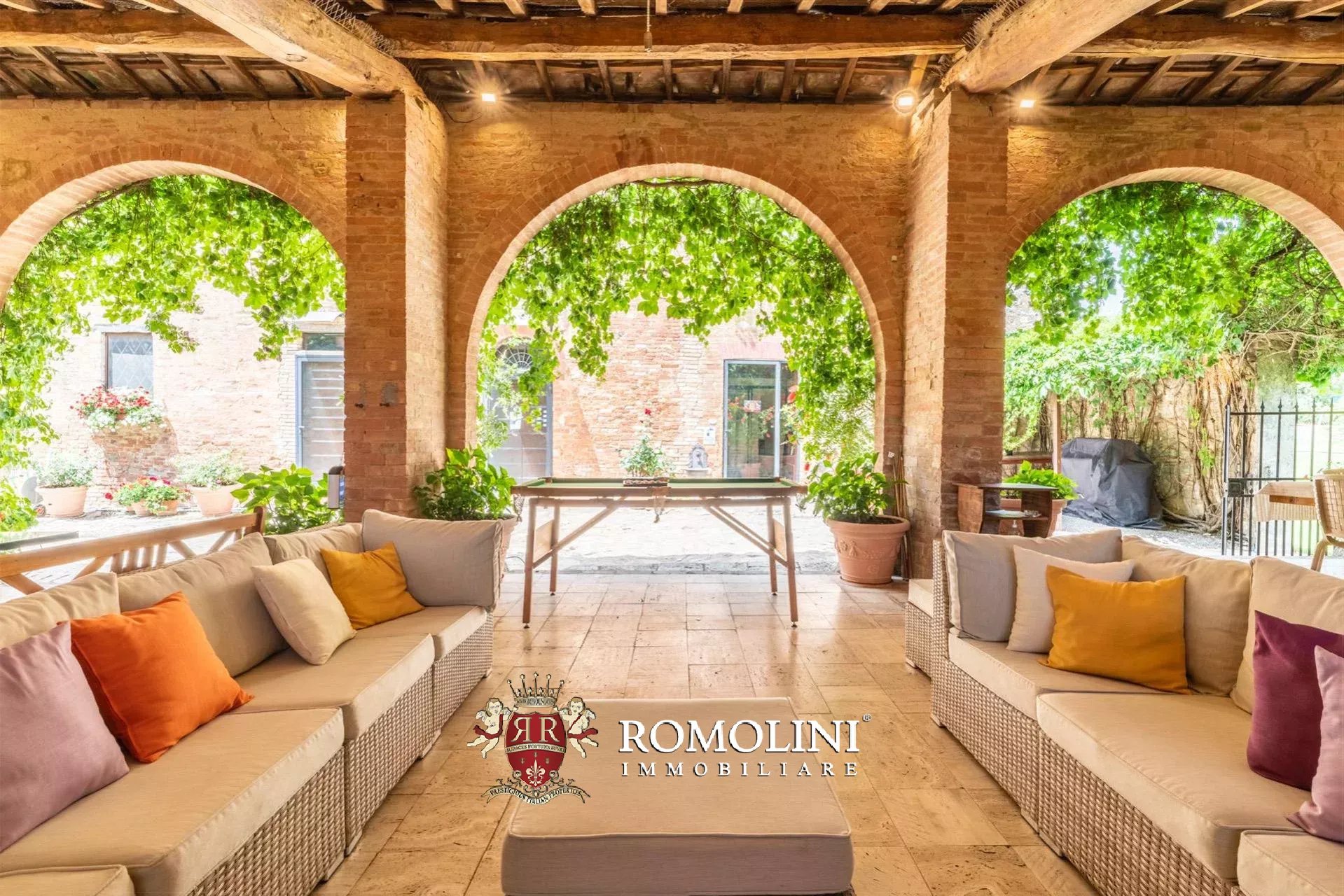11 Bedroom Villa/Townhouse's Image 29
