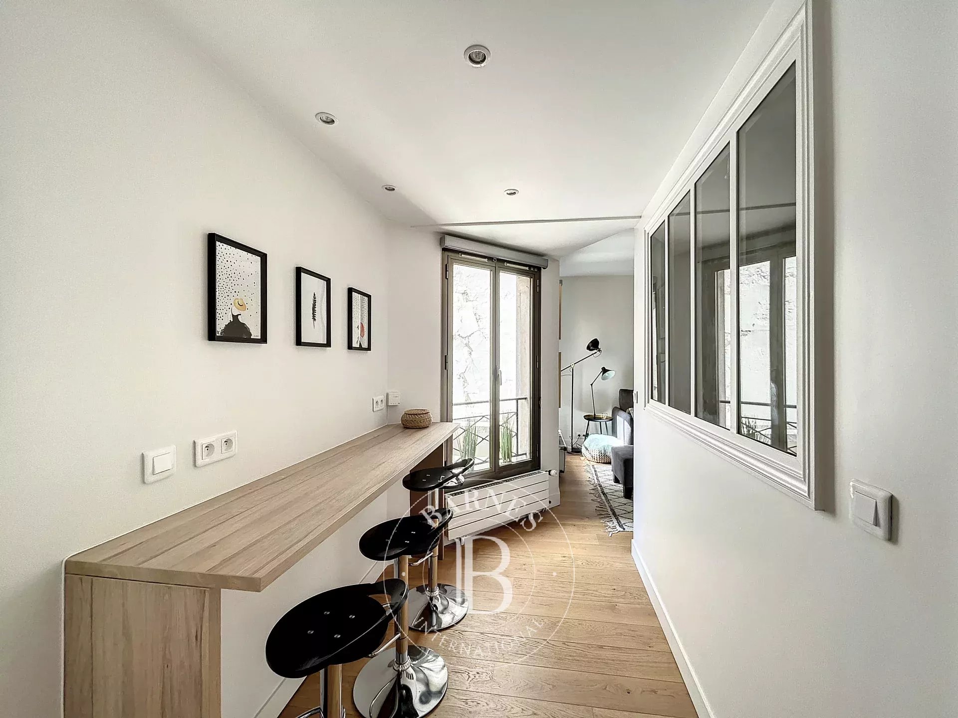 Daire Paris 8ème - picture 6