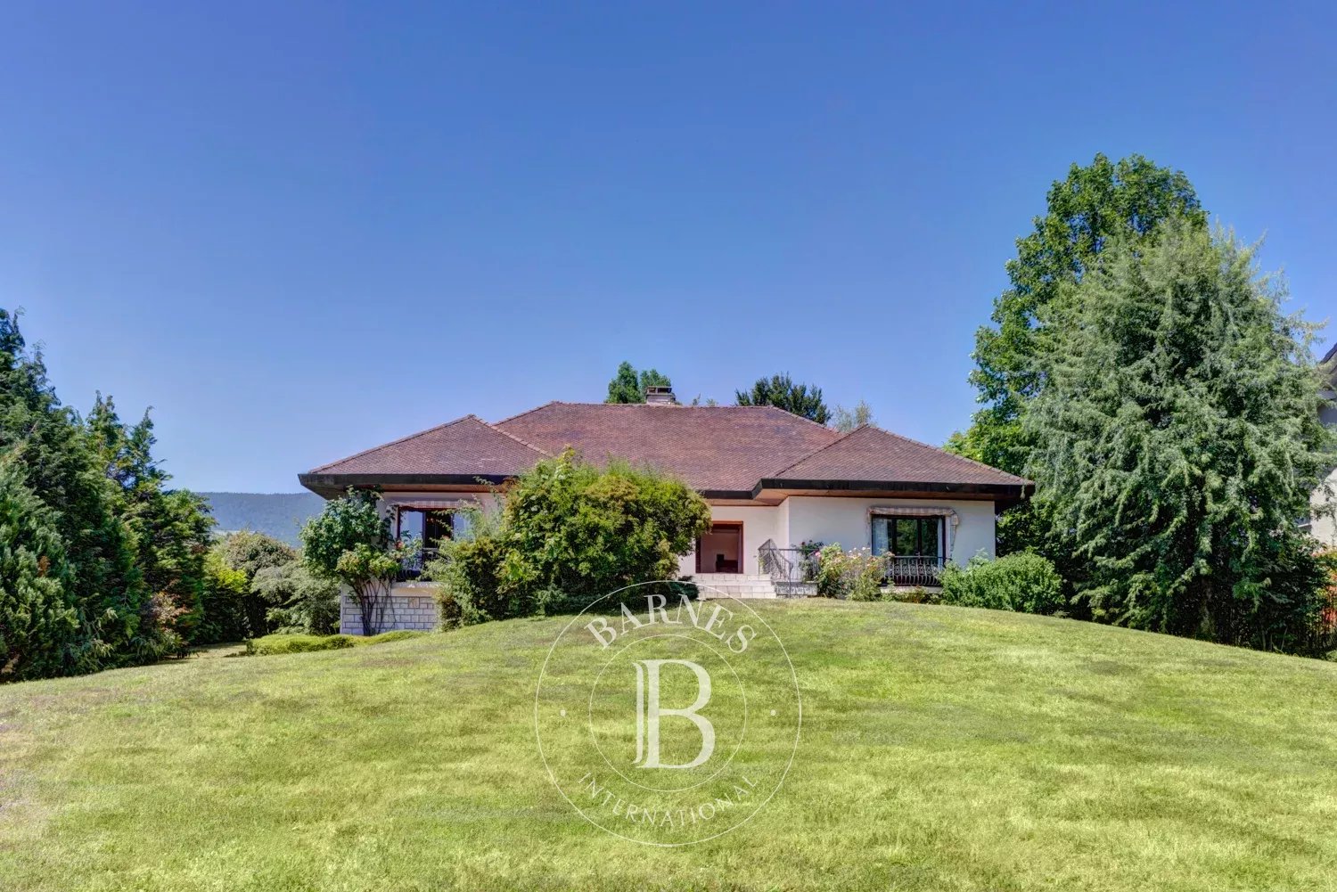 Villa Divonne-les-Bains  -  ref 83040341 (picture 2)