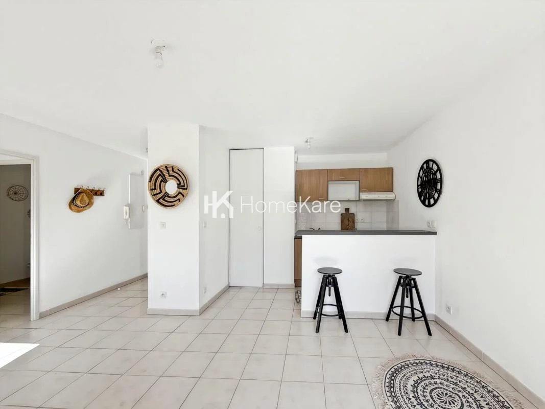 T2 avec terrasse et place de parking