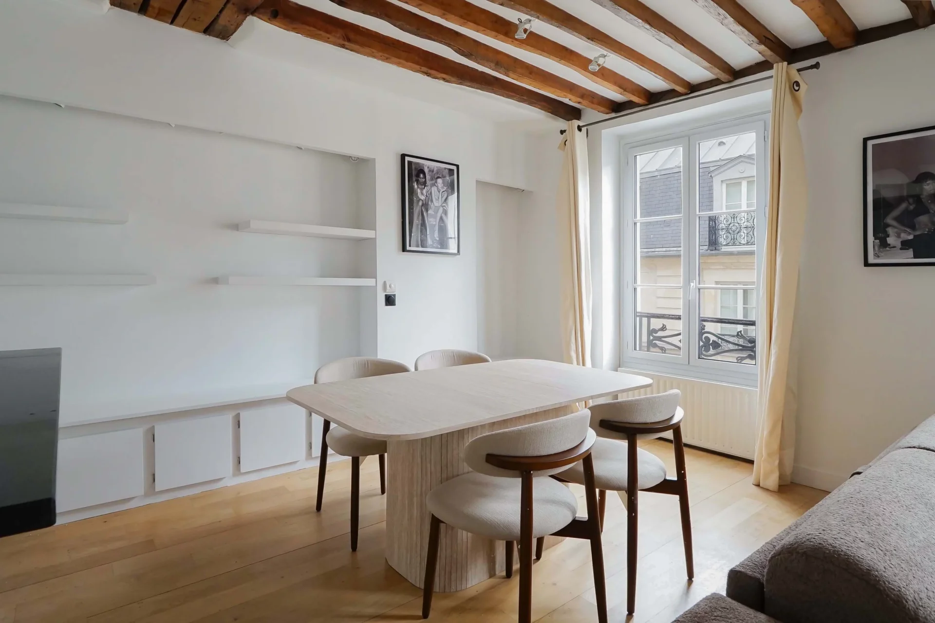 Paris 7e - RUE DU BAC