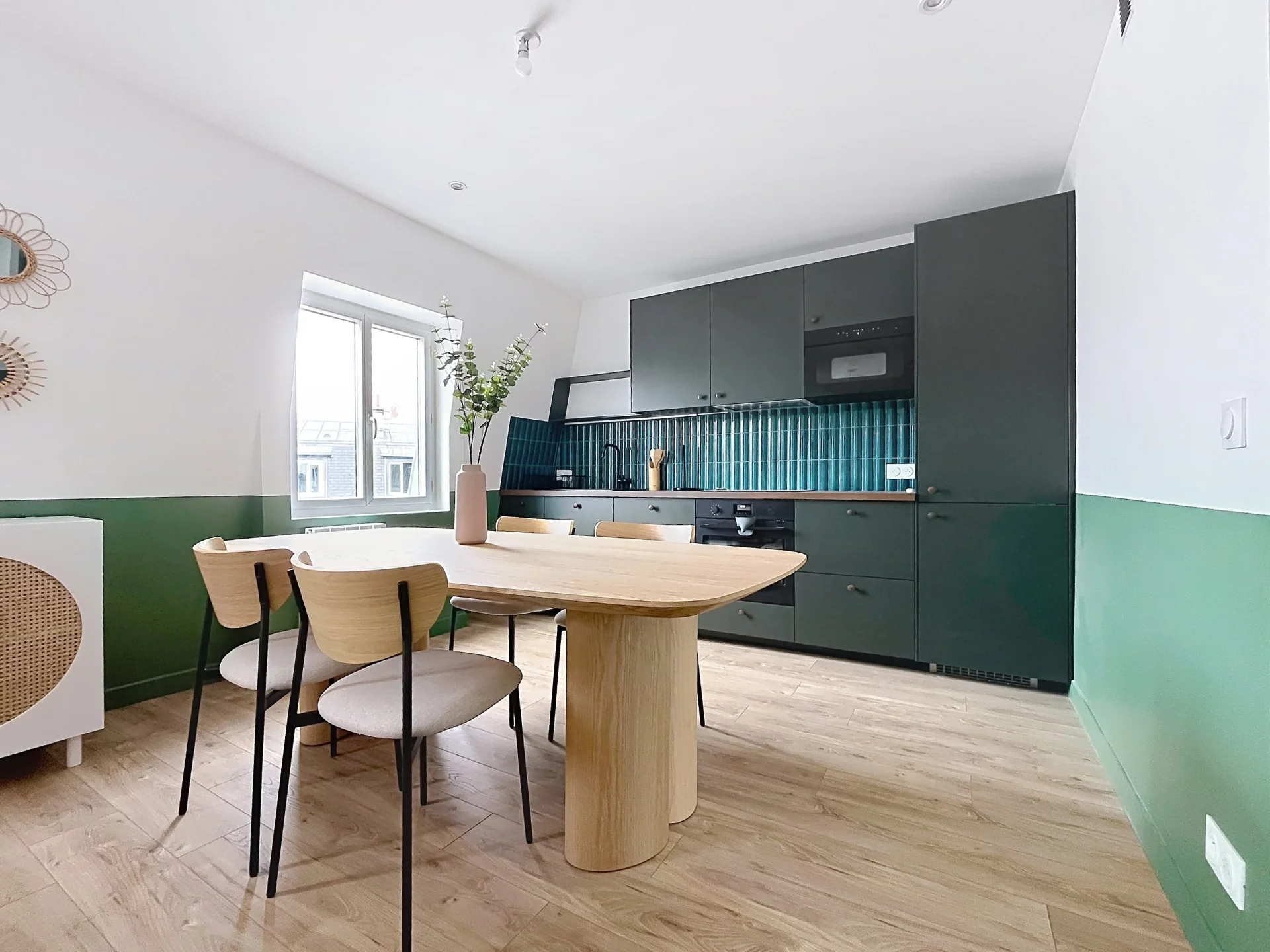 Paris 18e - CHÂTEAU-ROUGE