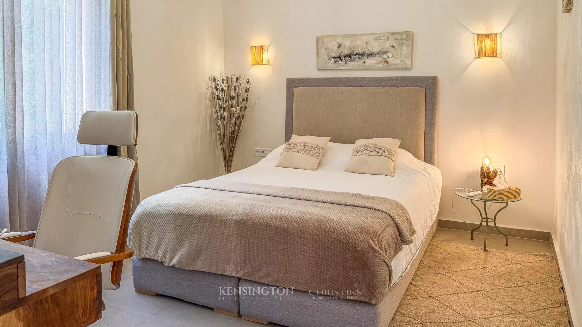4 Bedroom Villa/Townhouse's Image 16