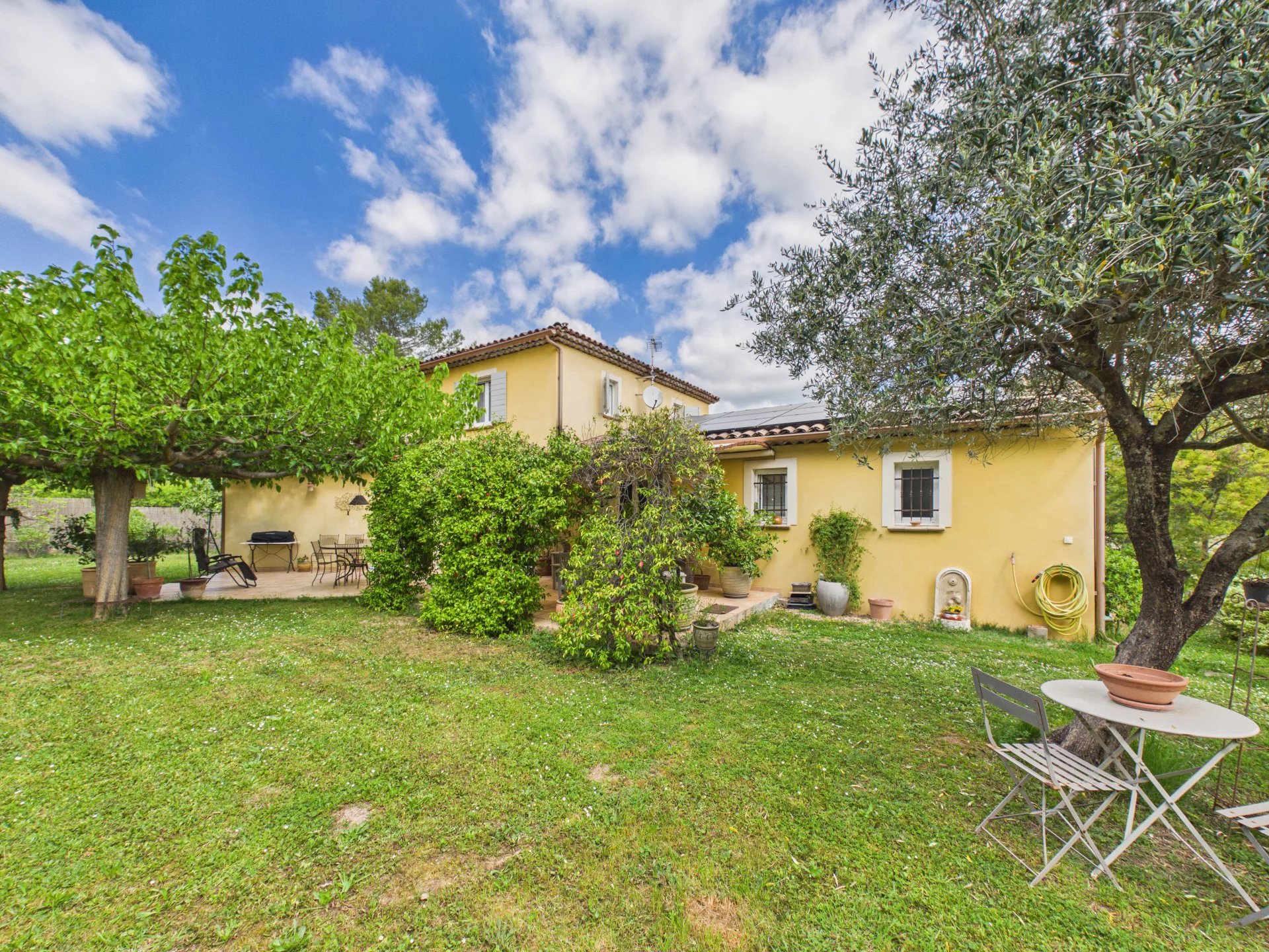 Fabulous 4 bedroom house with large Independent Studio and Swimming Pool - Fayence