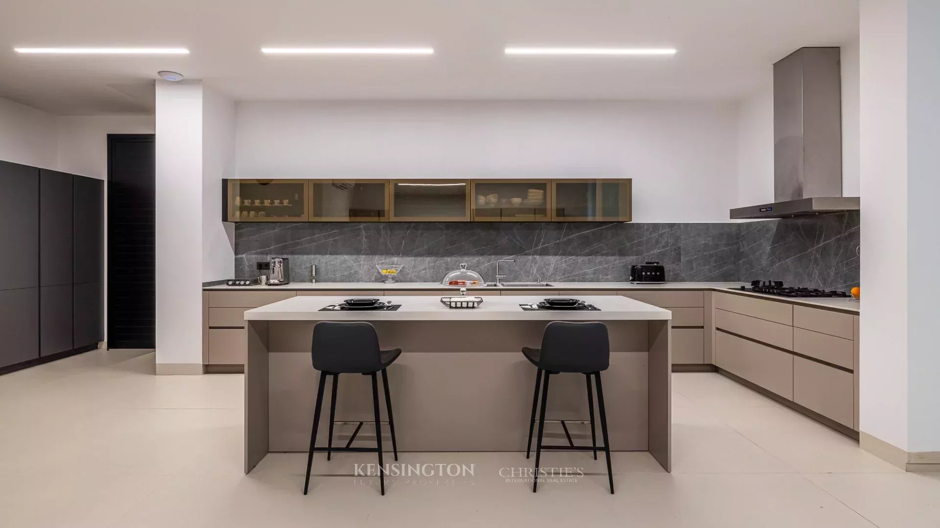 4 Bedroom Villa/Townhouse's Image 62