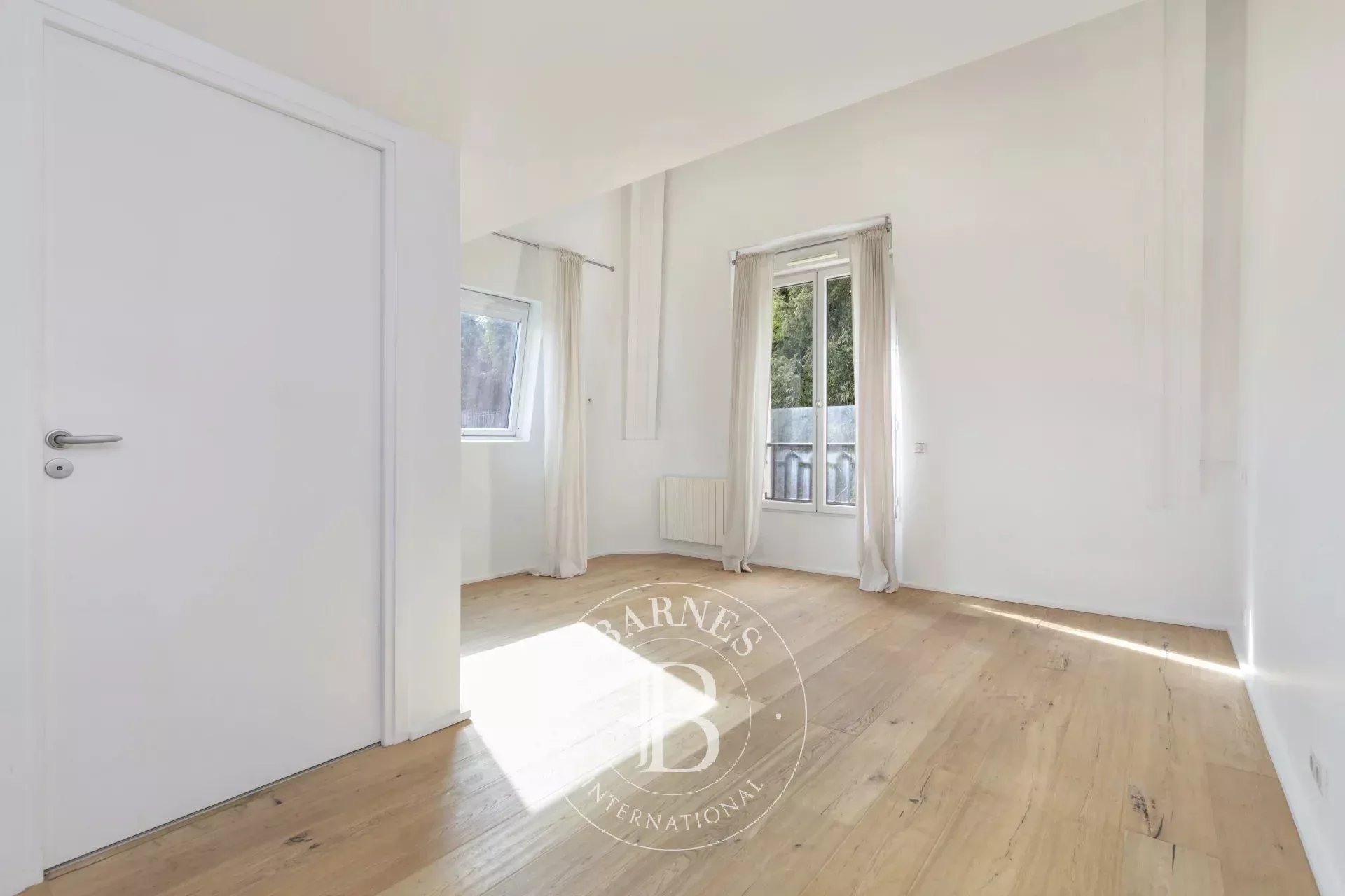 Saint-Cloud  - Appartement 7 Pi&egrave;ces 4 Chambres - picture 12