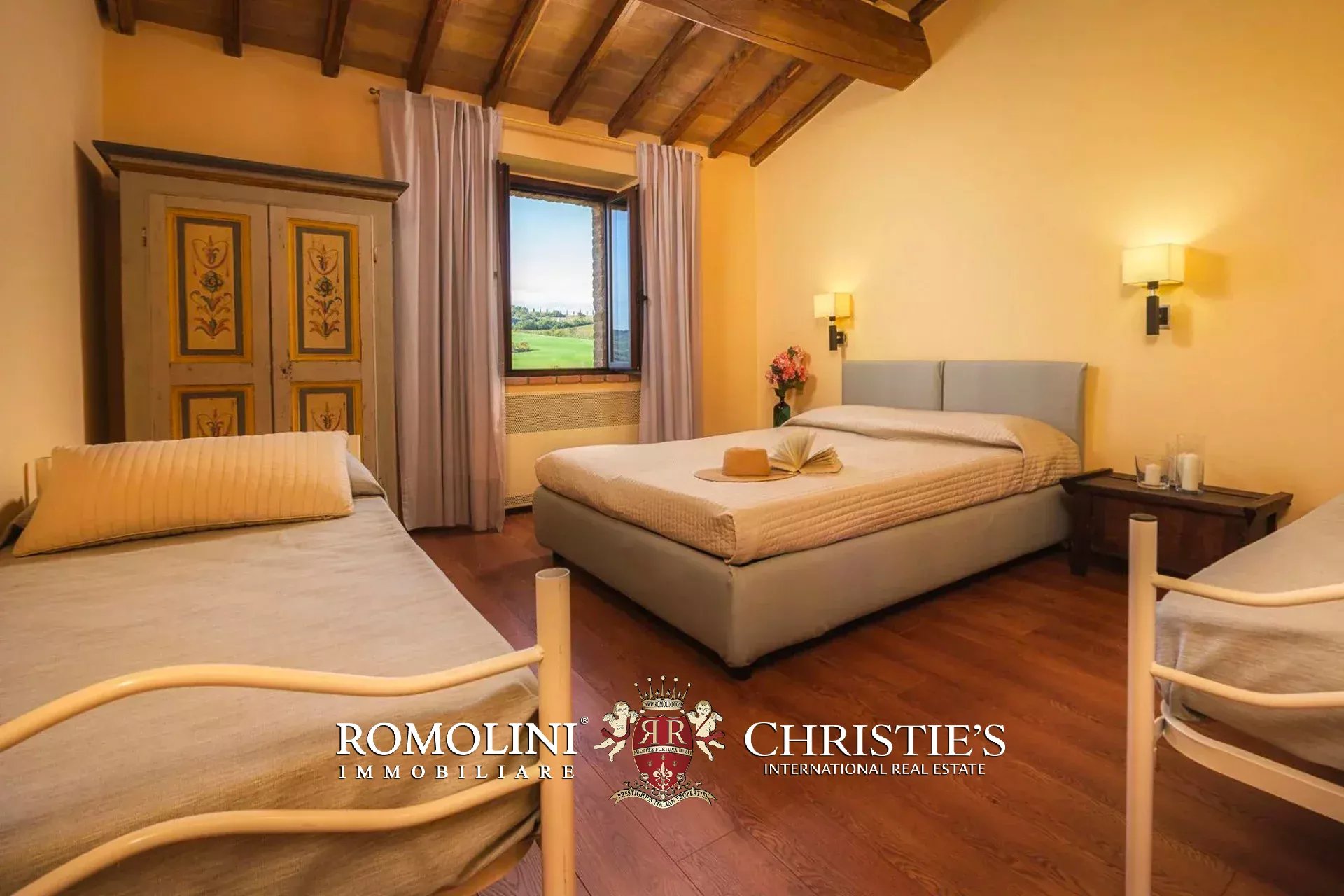 9 Bedroom Villa/Townhouse's Image 22