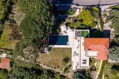 MENTON – EXCEPTIONAL VILLA IN A QUIET AND PRESTIGIOUS AREA — photo 2 of 7