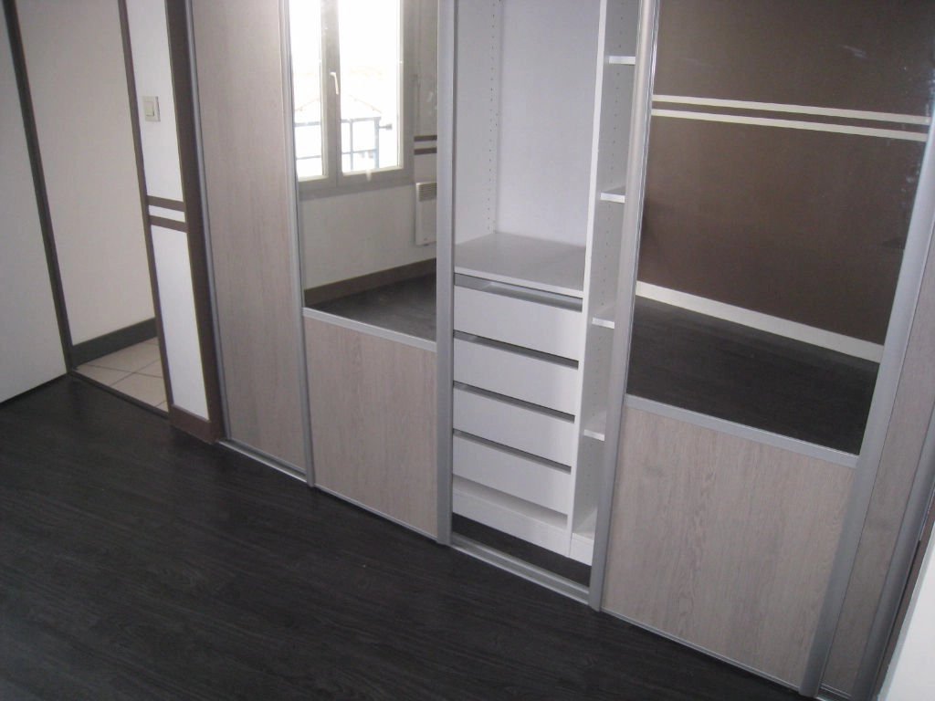 481019 Location Villeurbanne