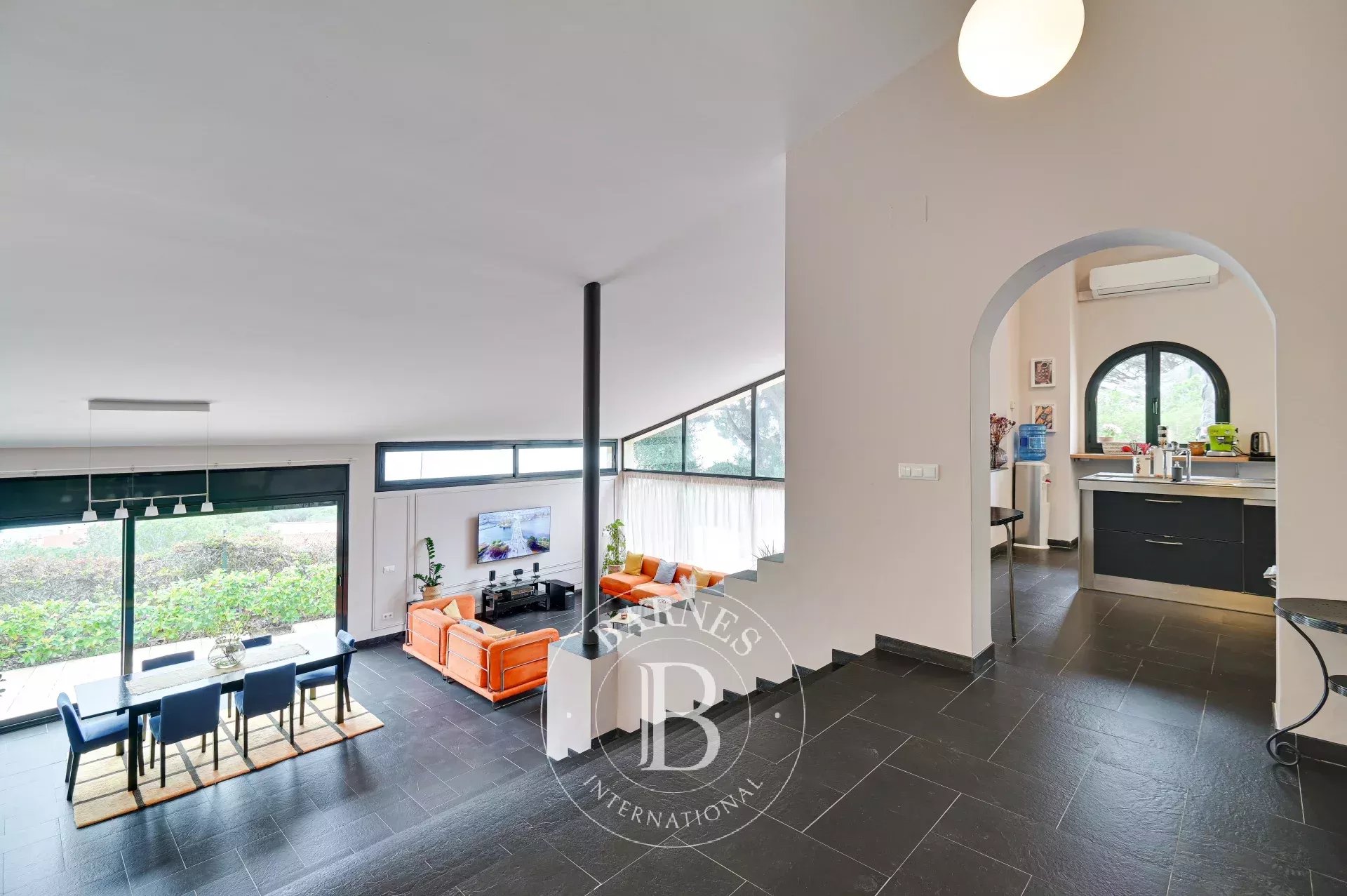 Magnificent villa with sea views in Sant Feliu de Guíxols, Costa Brava - picture 10